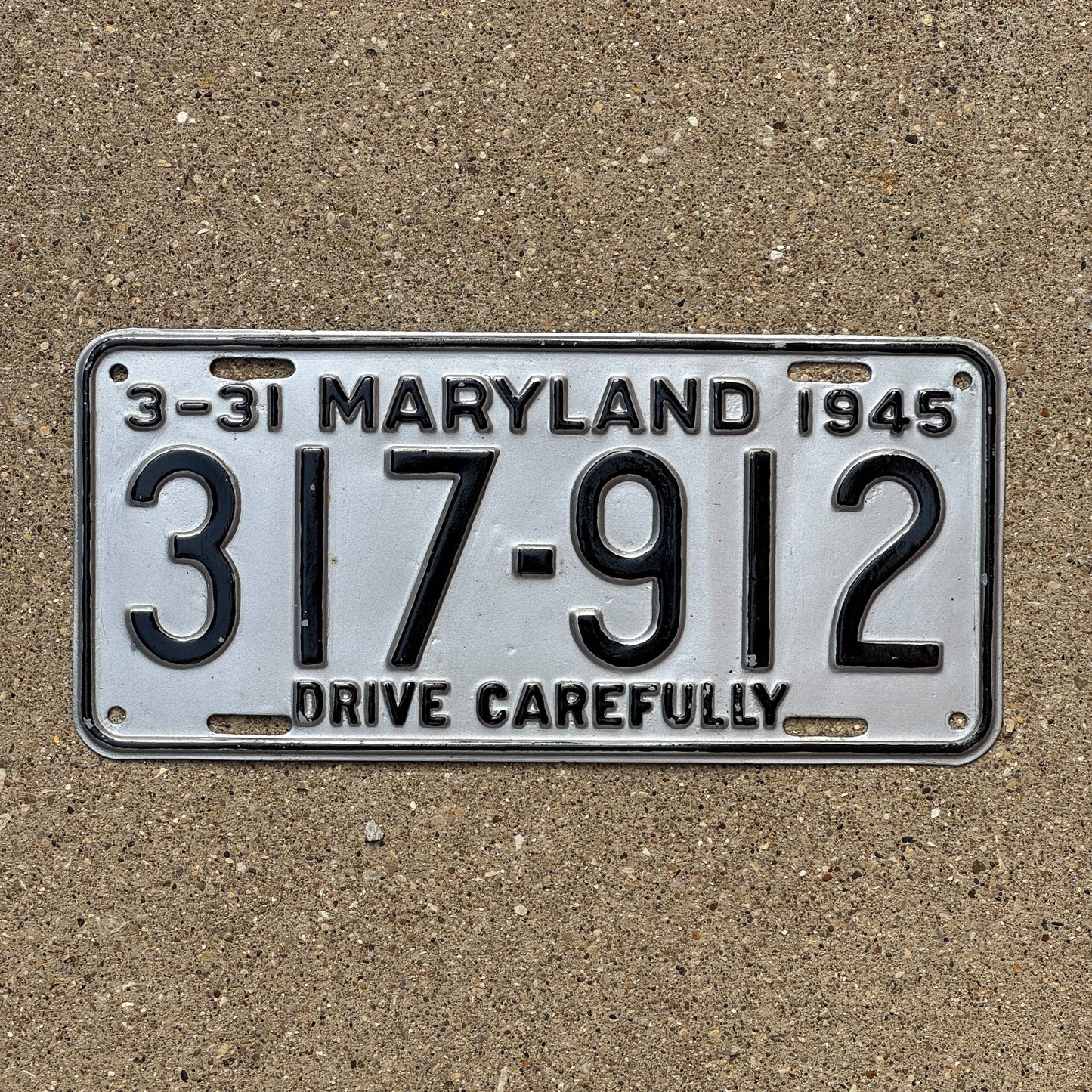 Photo of a 1945 Maryland License Plate Auto Tag Garage Decor Vintage 317 912