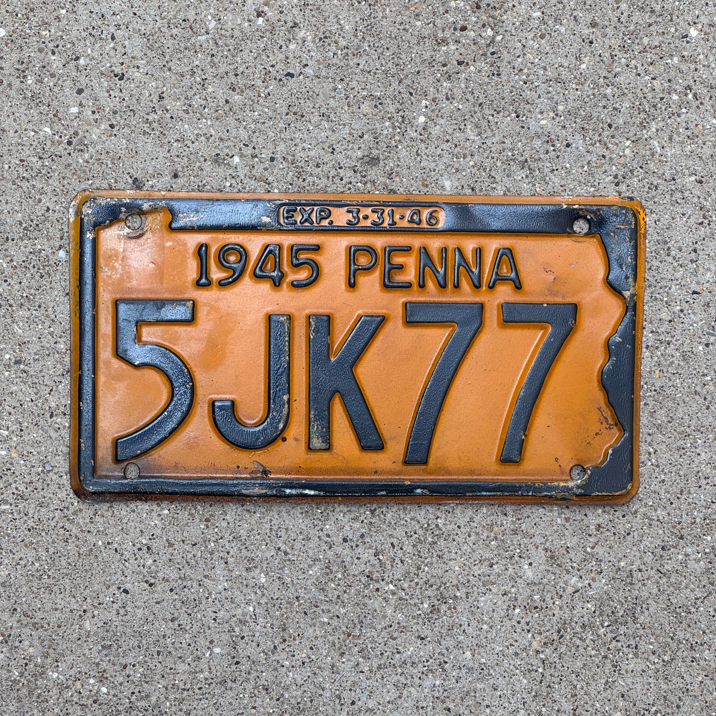 Photo of a 1945 Pennsylvania License Plate Auto Tag Garage Decor Vintage 5 JK 77