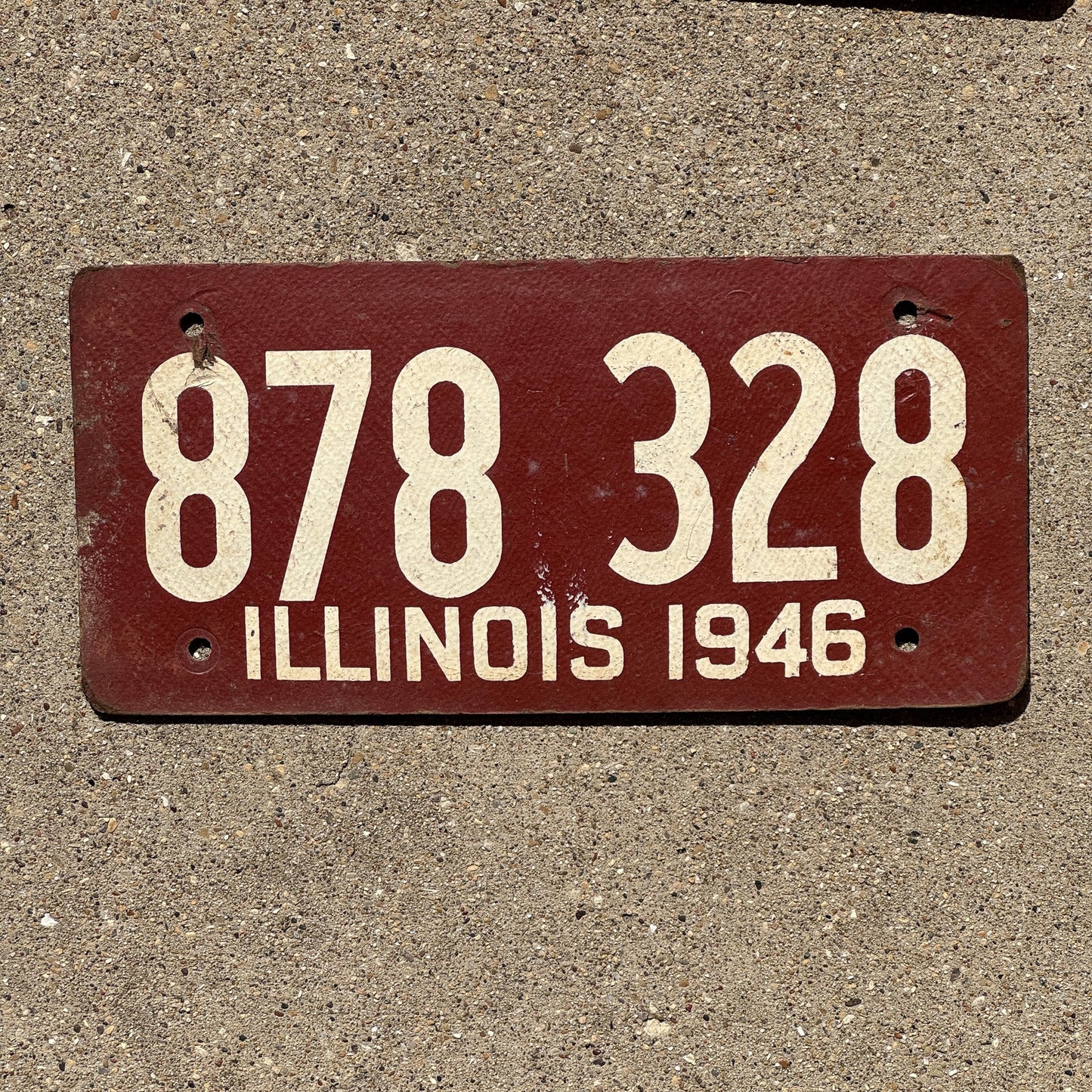 Photo of a 1946 Illinois Fiber Board Soy License Plate Auto Tag Garage Decor Vintage 878 328