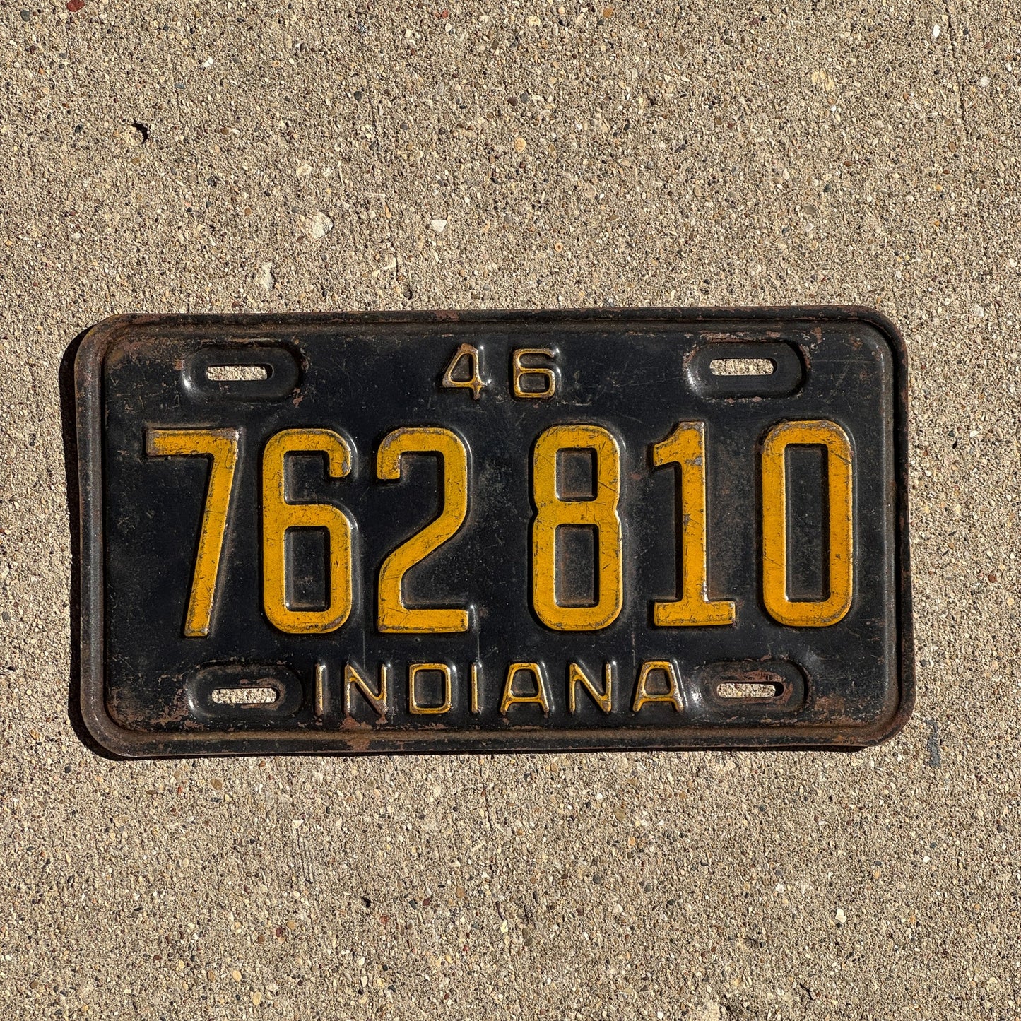 Photo of a 1946 Indiana License Plate Auto Tag Garage Decor Vintage 762 810