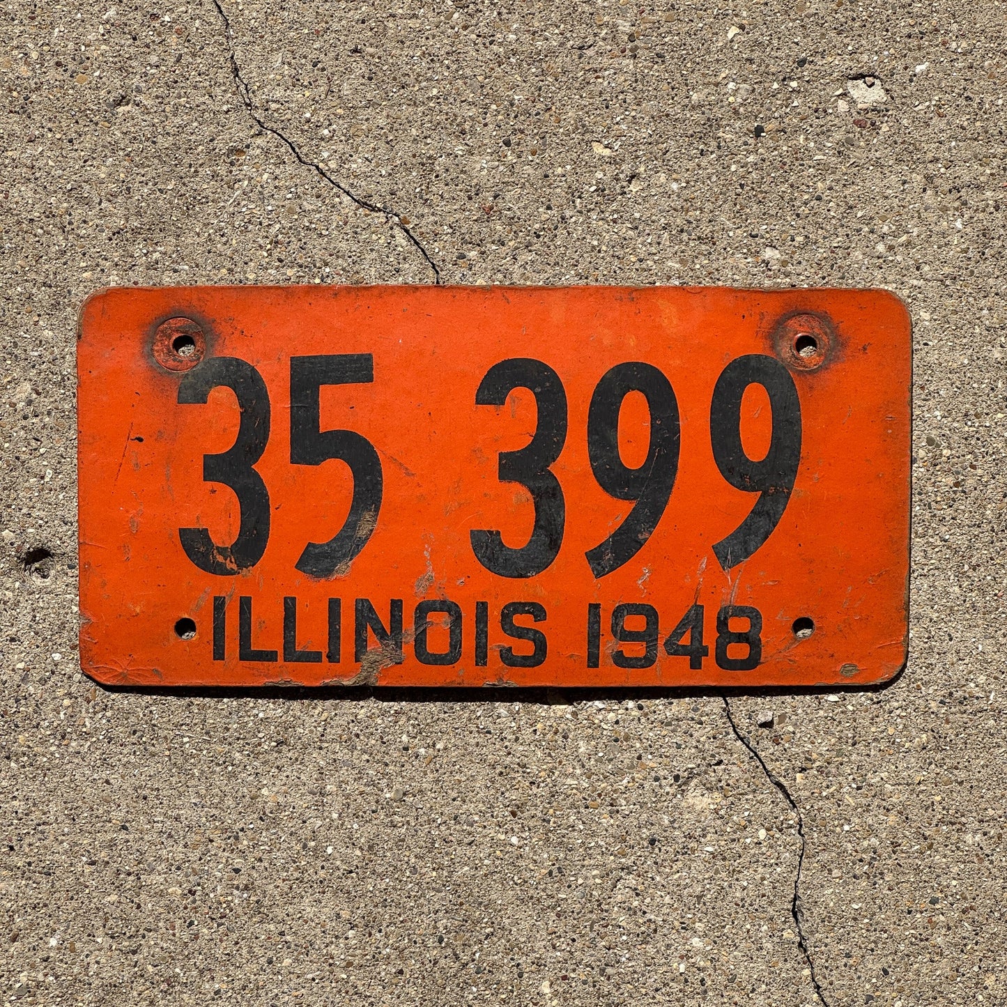 Photo of a 1948 Illinois Fiber Board Soy License Plate Auto Tag Garage Decor Vintage 35 399