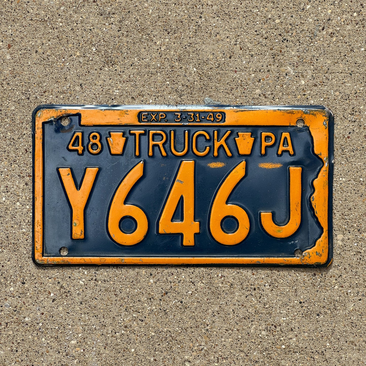 Photo of a 1948 Pennsylvania Truck License Plate Auto Tag Garage Decor Vintage Y 646 J