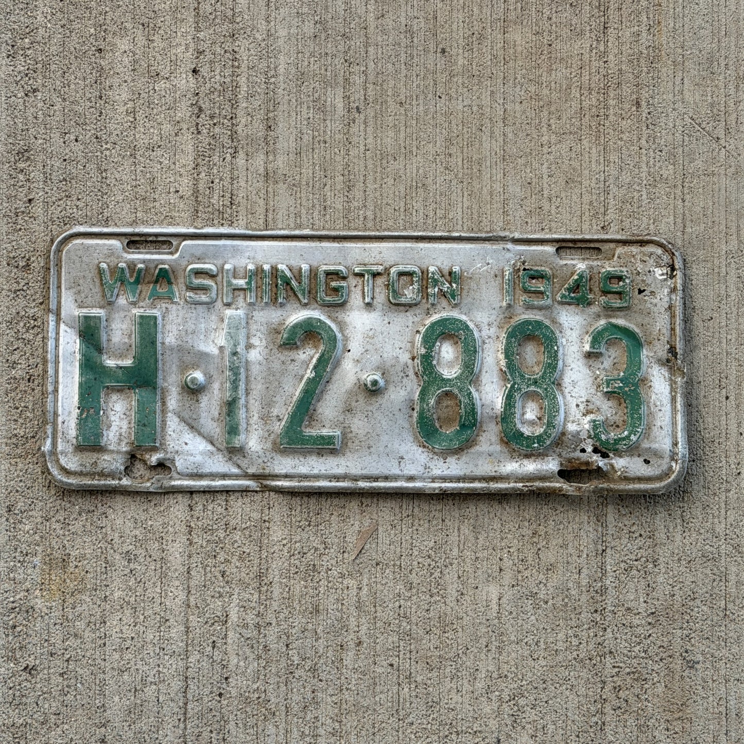 Photo of a 1949 Washington License Plate Auto Tag Garage Decor Vintage H 12 883 with original patina