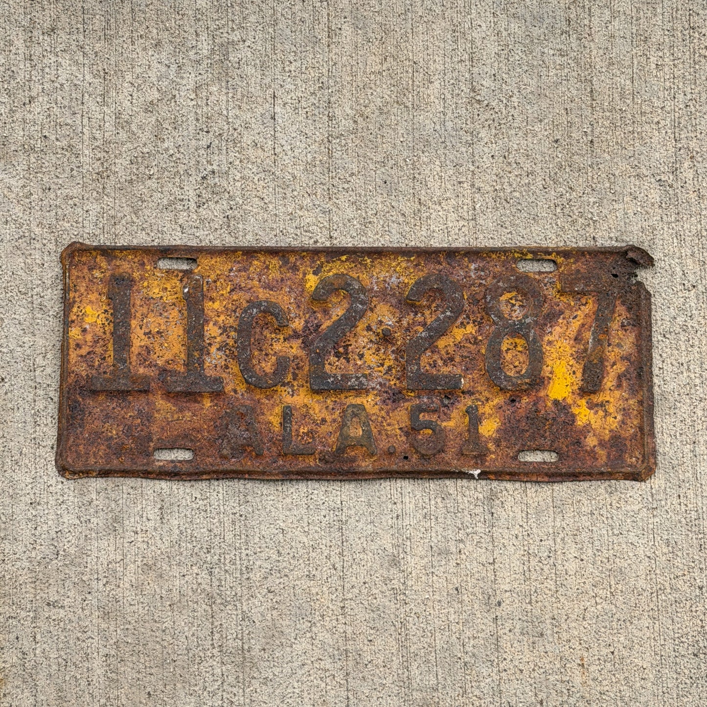 Photo of a 1951 Alabama License Plate Auto Tag Garage Decor Vintage 11C 2287 with original patina