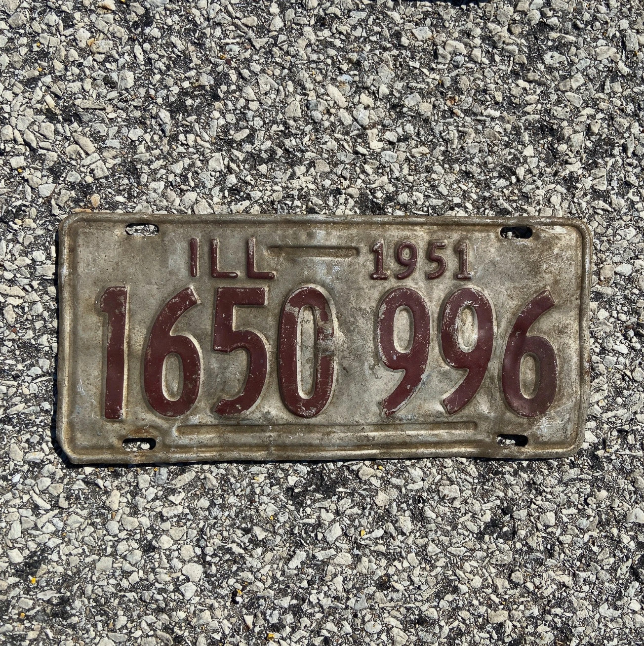 Photo of a 1951 Illinois License Plate Auto Tag Garage Decor Vintage Rusty 1650996
