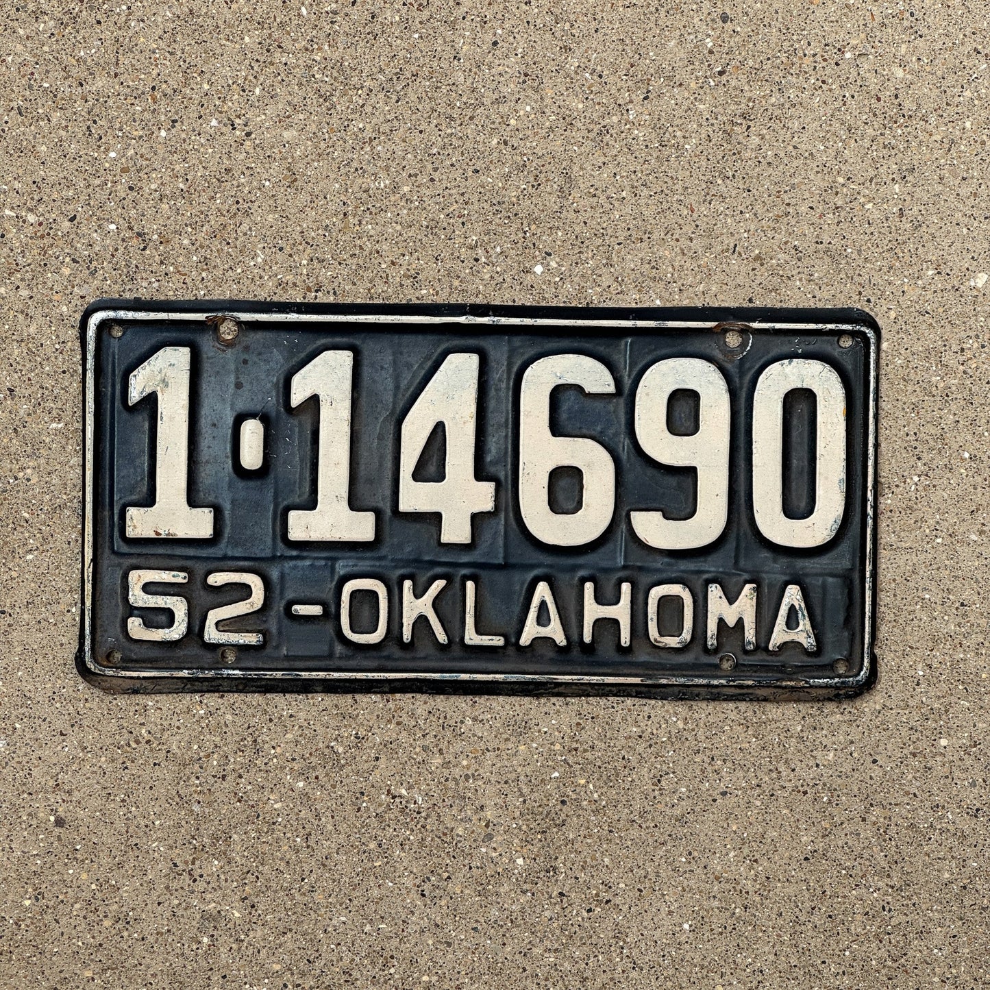 Photo of a 1952 Oklahoma License Plate Auto Tag Garage Decor Vintage 1 14690