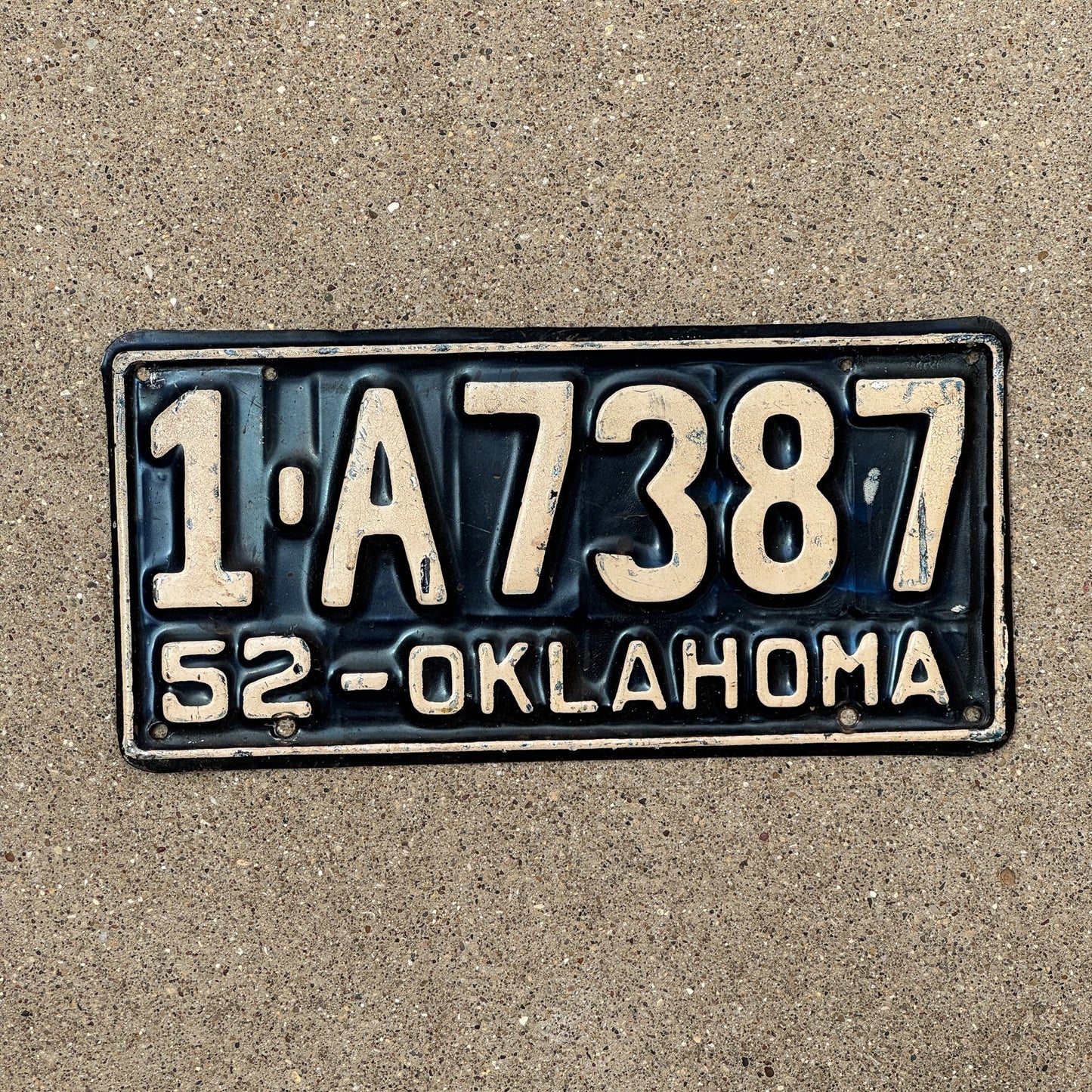 Photo of a 1952 Oklahoma License Plate Auto Tag Garage Decor Vintage 1 A 7387