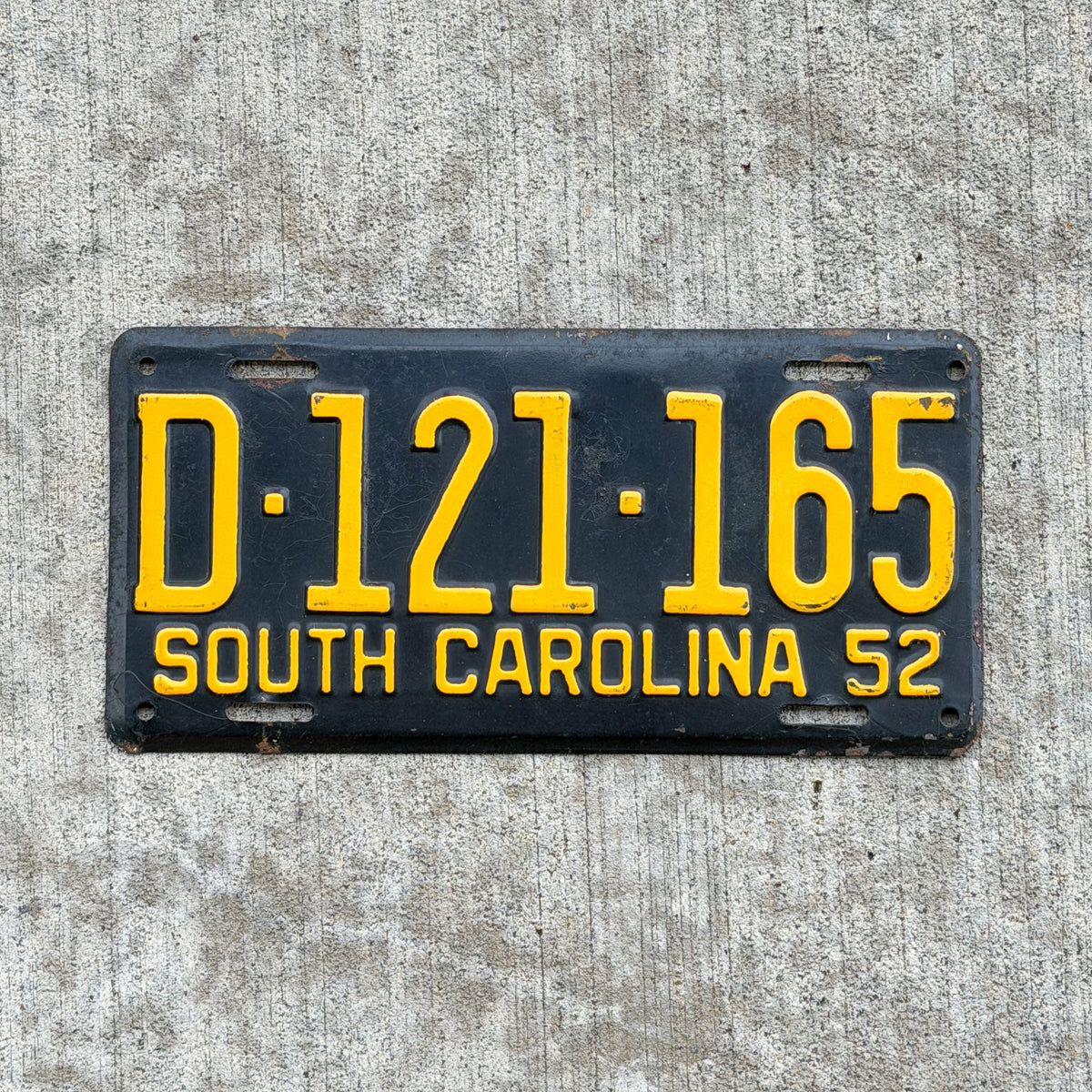 Photo of a 1952 South Carolina License Plate Auto Tag Garage Decor Vintage Nice Quality D 121 165 with original patina