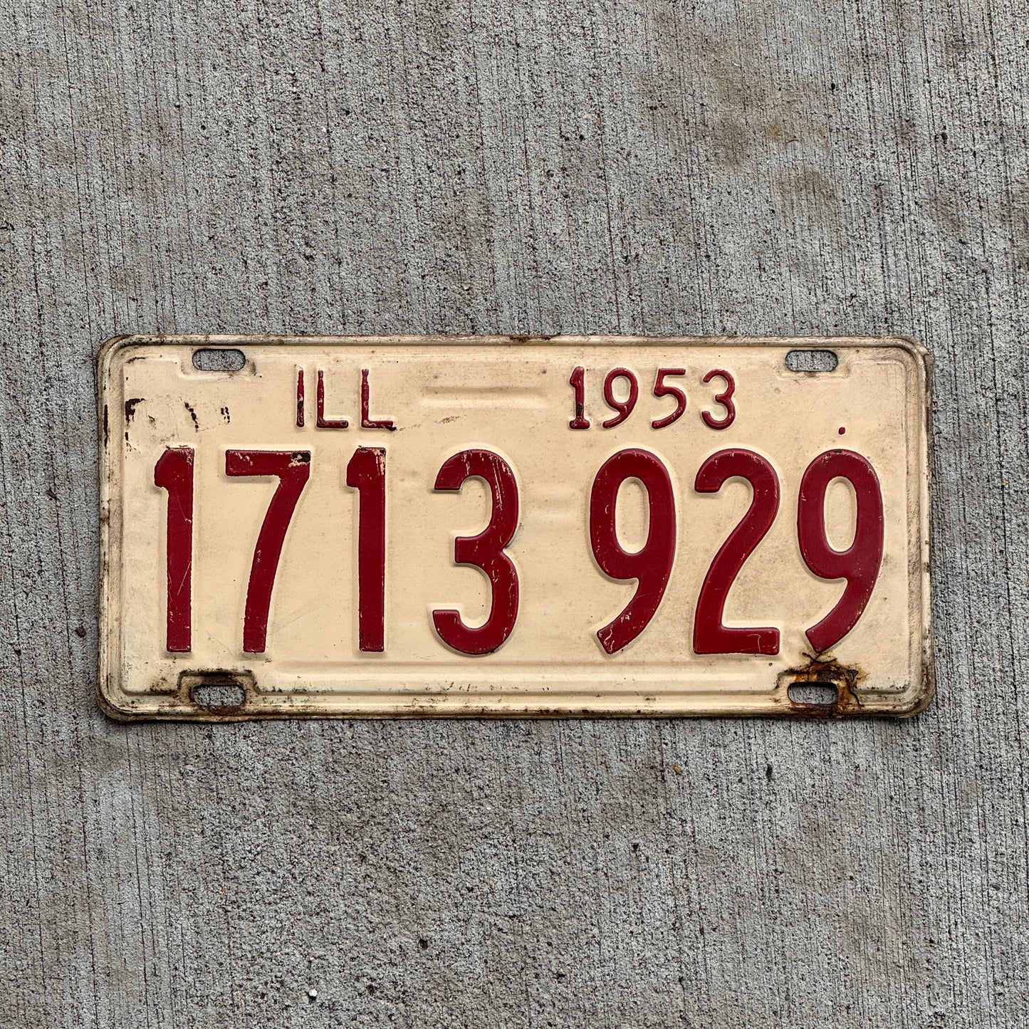 Photo of a 1953 Illinois License Plate Auto Tag Garage Decor Vintage 1 713 929 with original patina