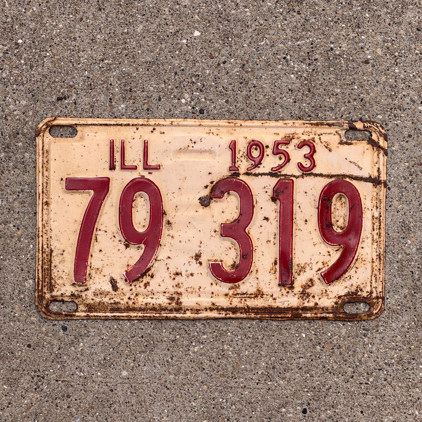 Photo of a 1953 Illinois License Plate Auto Tag Garage Decor Vintage 79 319