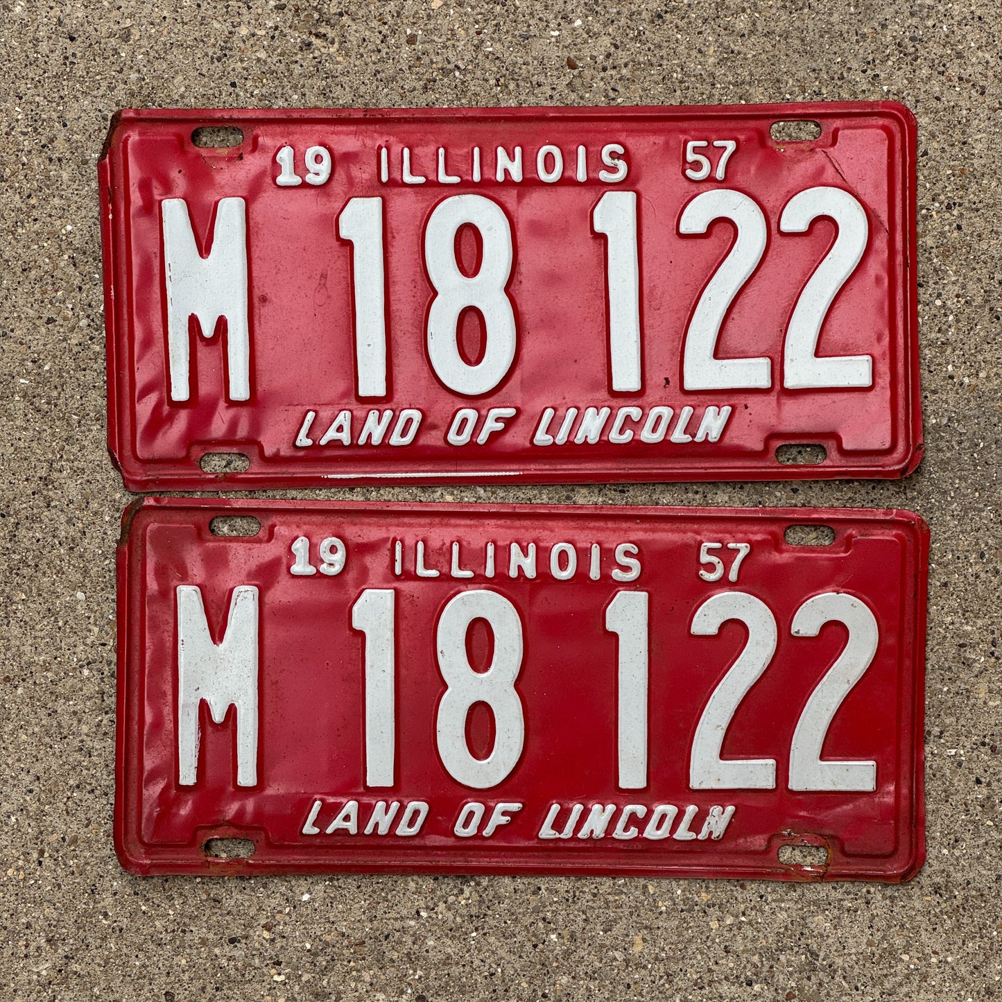 Photo of a 1957 Illinois Municipal License Plate Pair Auto Tag Garage Decor Vintage M 18 122 with original patina