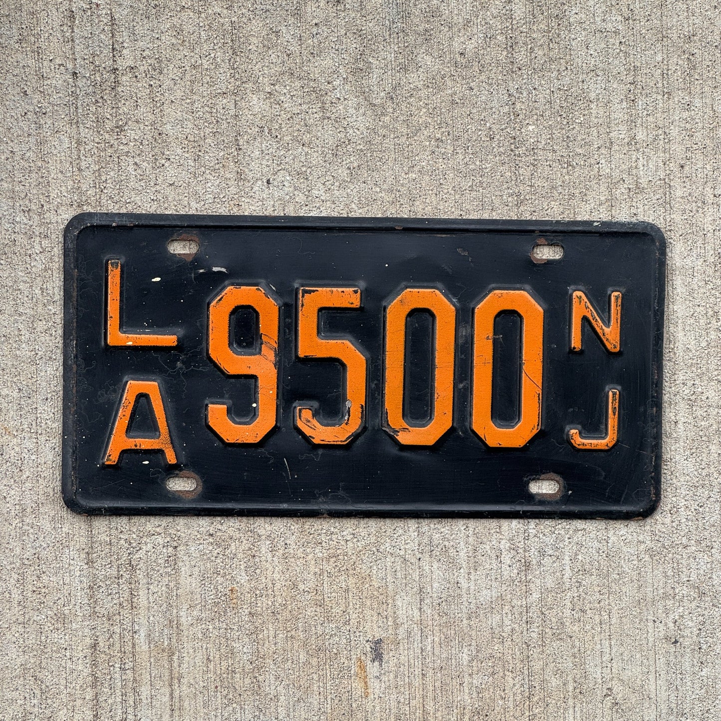 Photo of a 1957 New Jersey License Plate Auto Tag Garage Decor Vintage LA 9500