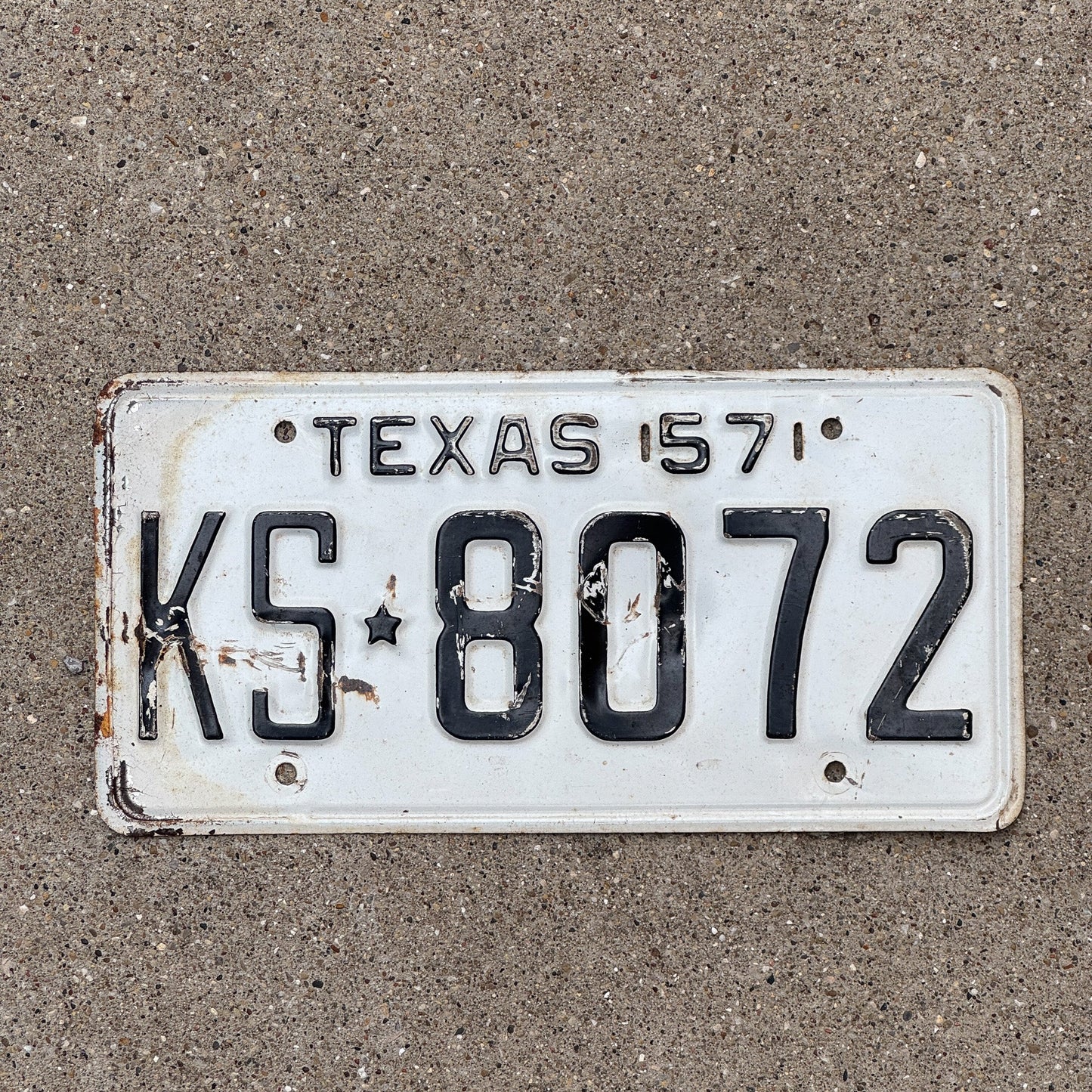 Photo of a 1957 Texas License Plate Auto Tag Garage Decor Vintage KS 8072