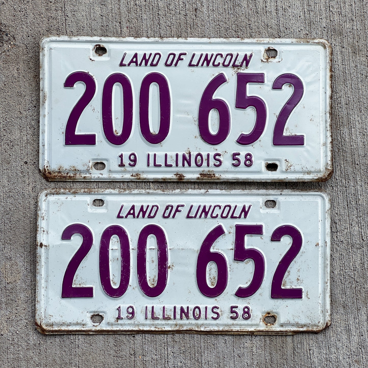 Photo of a 1958 Illinois License Plate Pair Auto Tag Garage Decor Vintage 200 652 with original patina