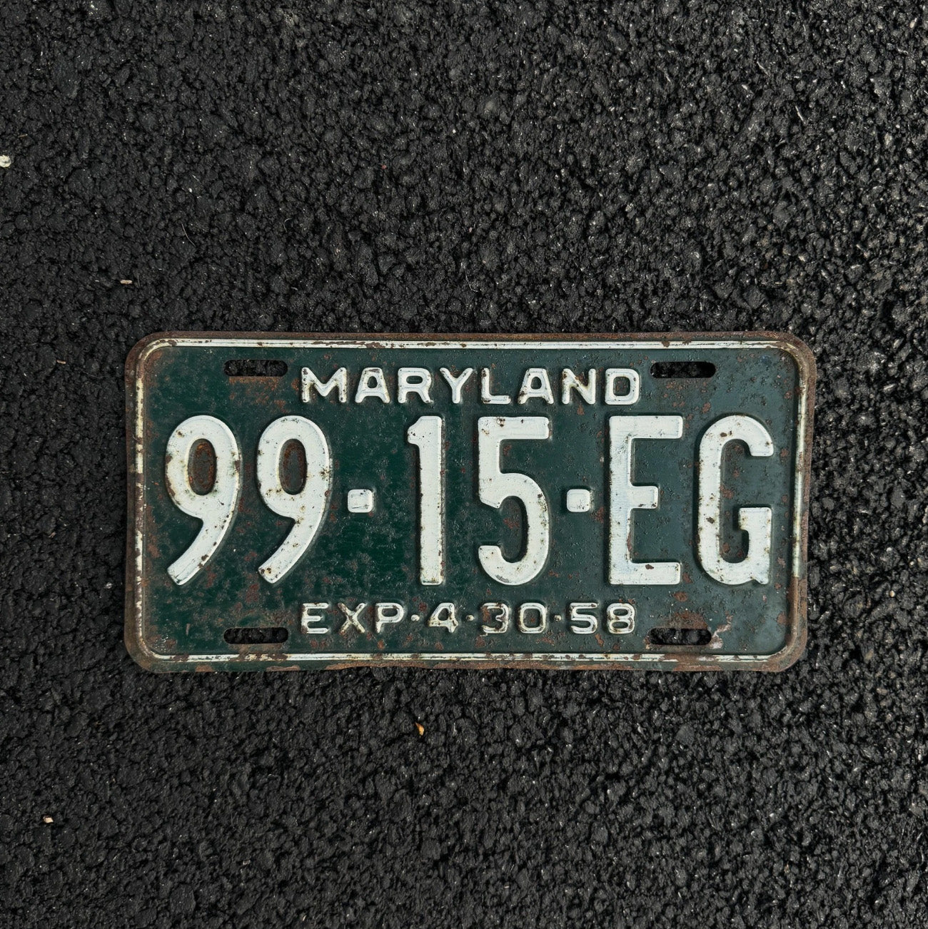 Photo of a 1958 Maryland Truck License Plate Auto Tag 1 Garage Decor Green White 9915 EG