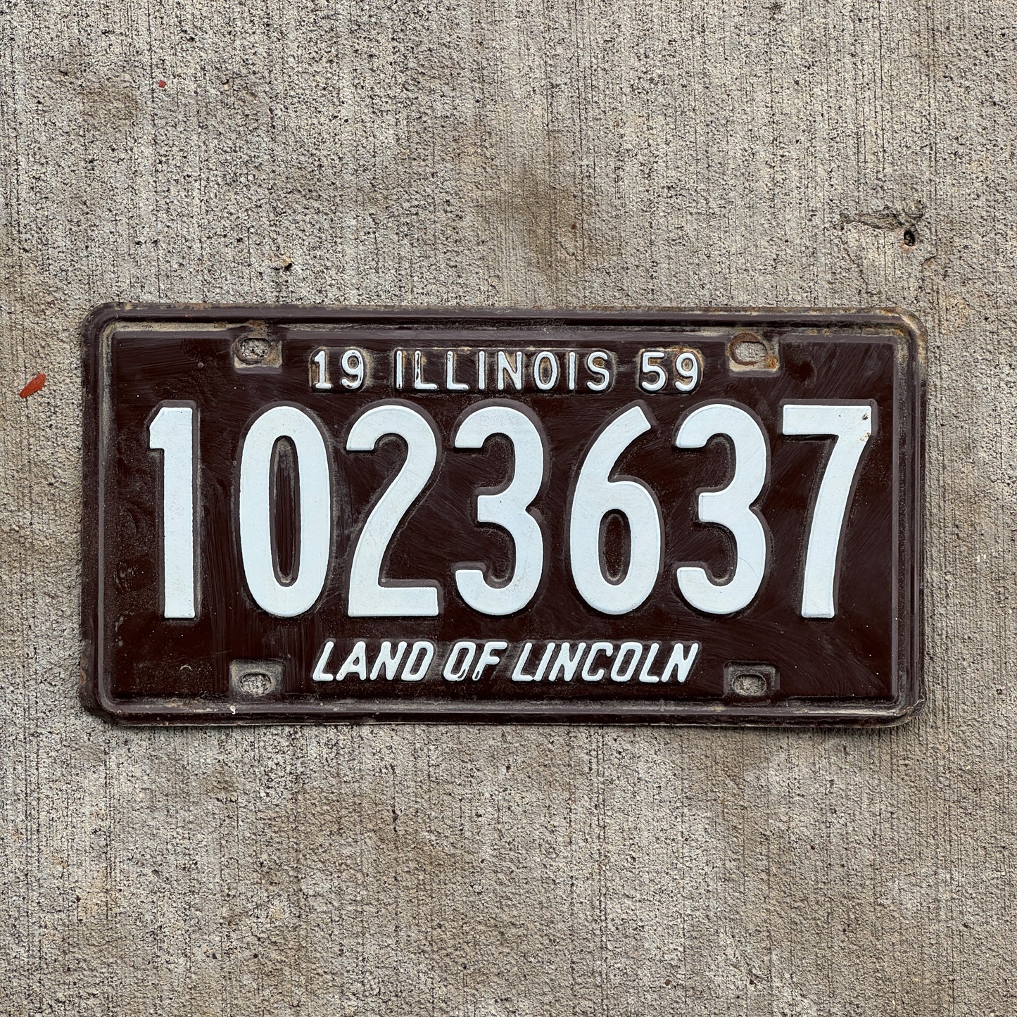 Photo of a 1959 Illinois License Plate Auto Tag Garage Decor Vintage 1 023 637 with original patina