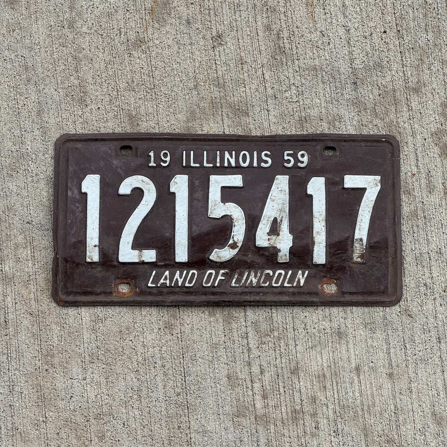 Photo of a 1959 Illinois License Plate Auto Tag Garage Decor Vintage 1 215 417 with original patina