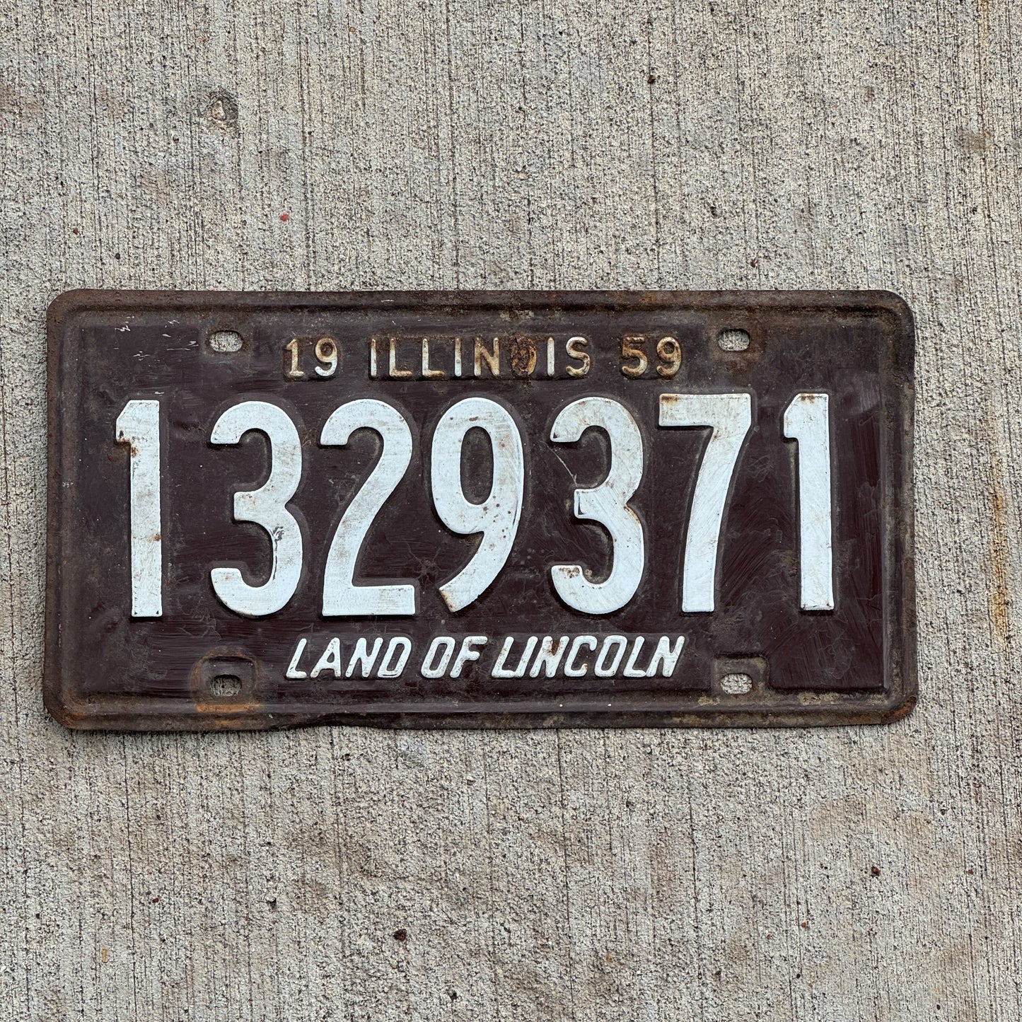 Photo of a 1959 Illinois License Plate Auto Tag Garage Decor Vintage 1 329 371 with original patina