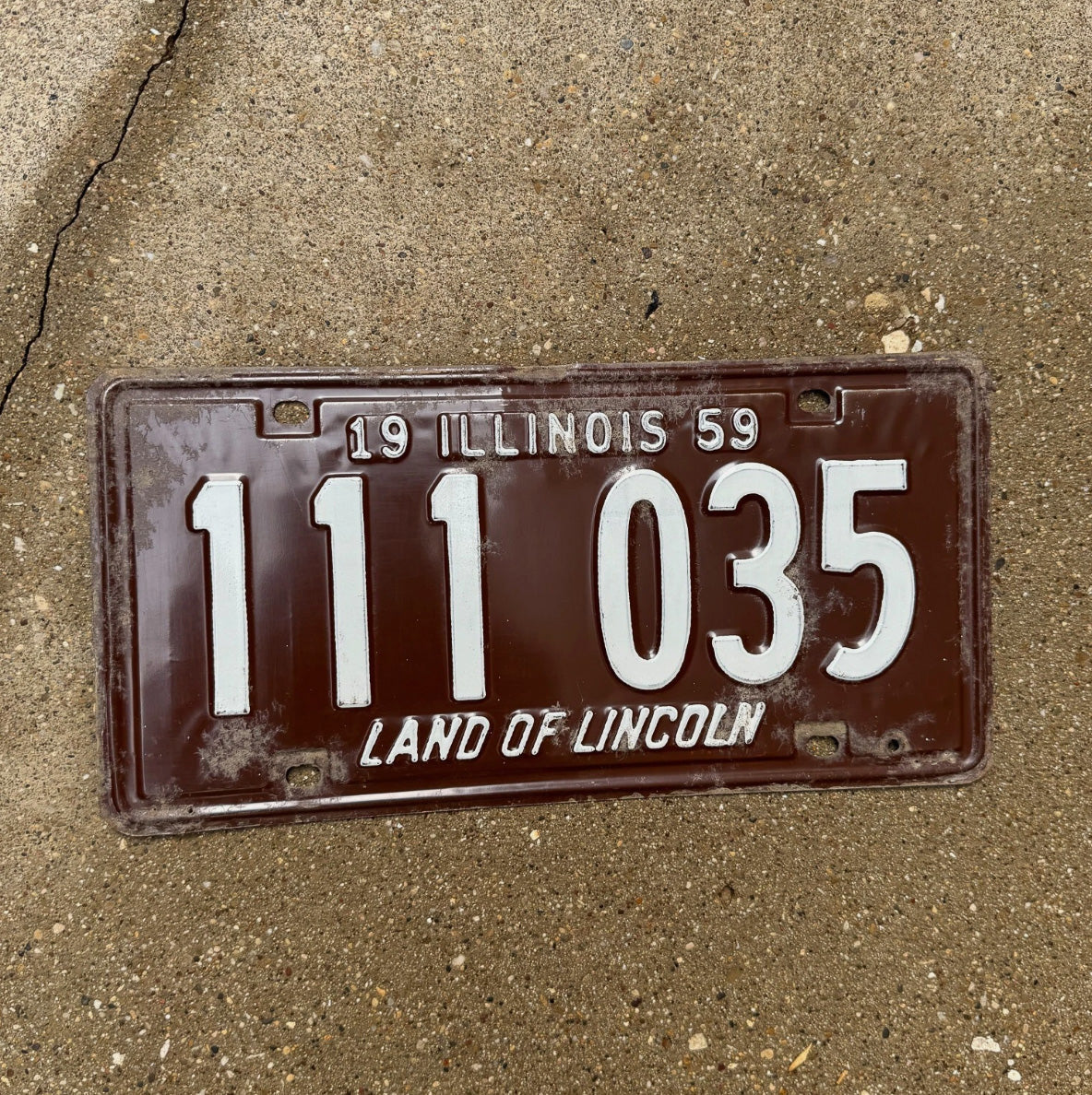 Photo of a 1959 Illinois License Plate Auto Tag Garage Decor Vintage 111 035