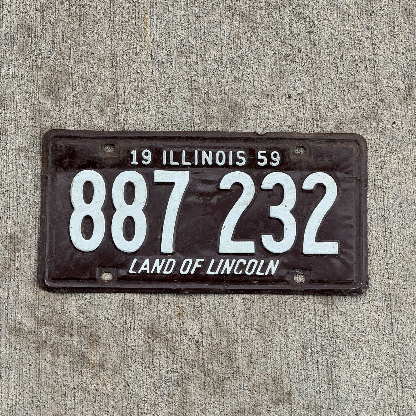 Photo of a 1959 Illinois License Plate Auto Tag Garage Decor Vintage 887 232 with original patina