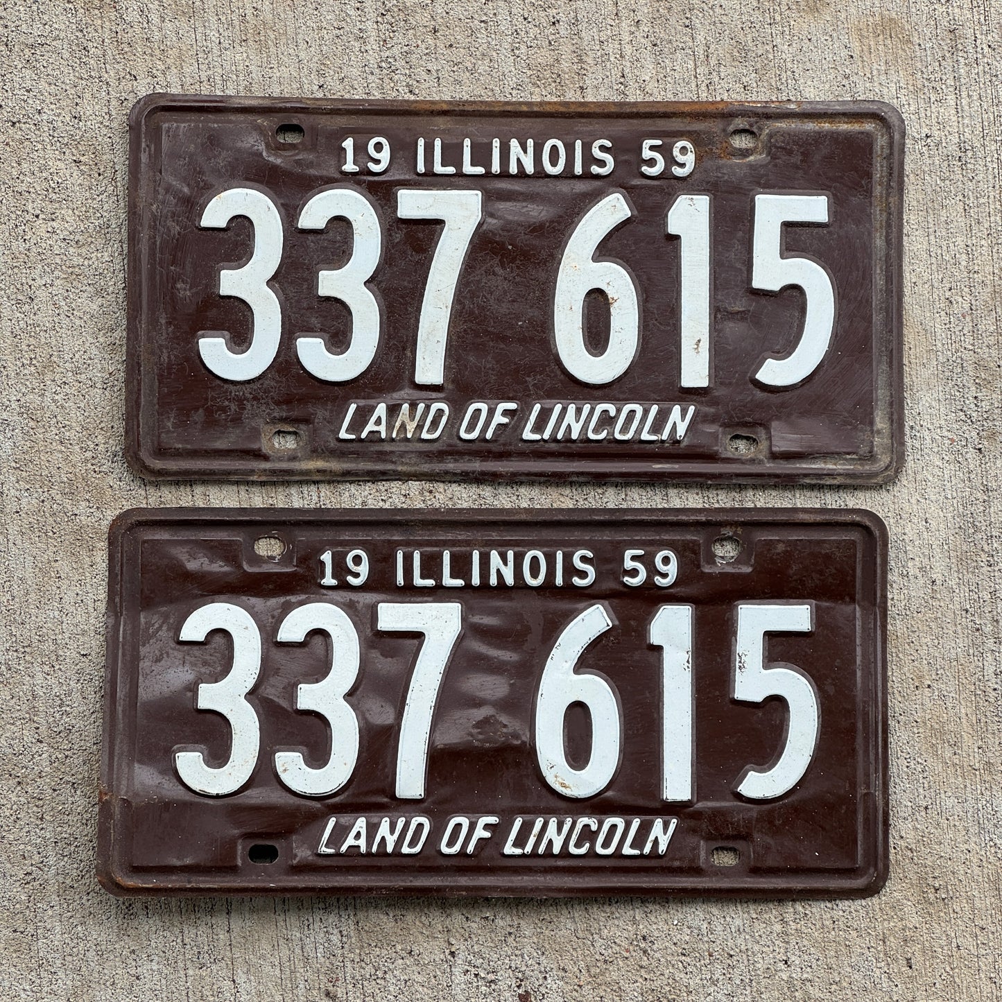 Photo of a 1959 Illinois License Plate Pair Auto Tag Garage Decor Vintage 337 615 with original patina