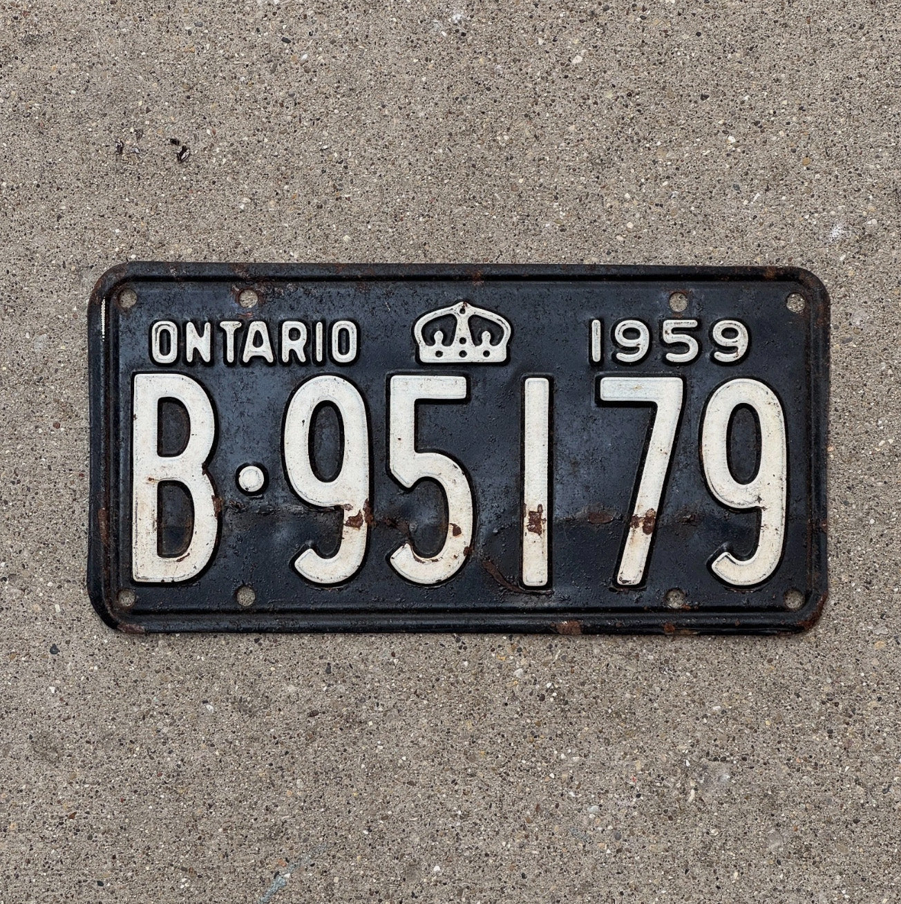Photo of a 1959 Ontario License Plate Auto Tag Garage Decor B 95179