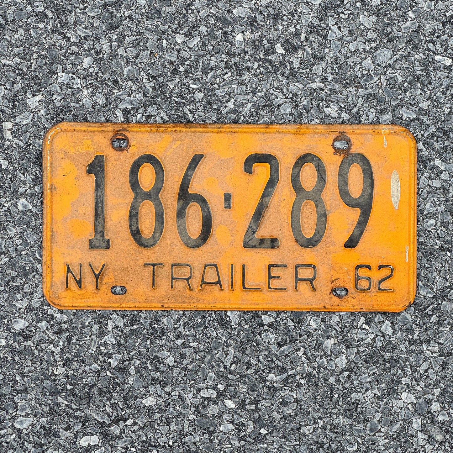 Photo of a 1962 New York Trailer License Plate Auto Tag Garage Decor Vintage 186 289