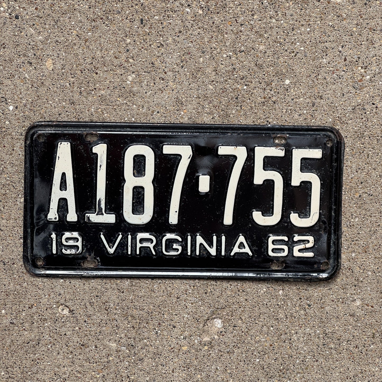 Photo of a 1962 Virginia License Plate Auto Tag Garage Decor Vintage A 187 755