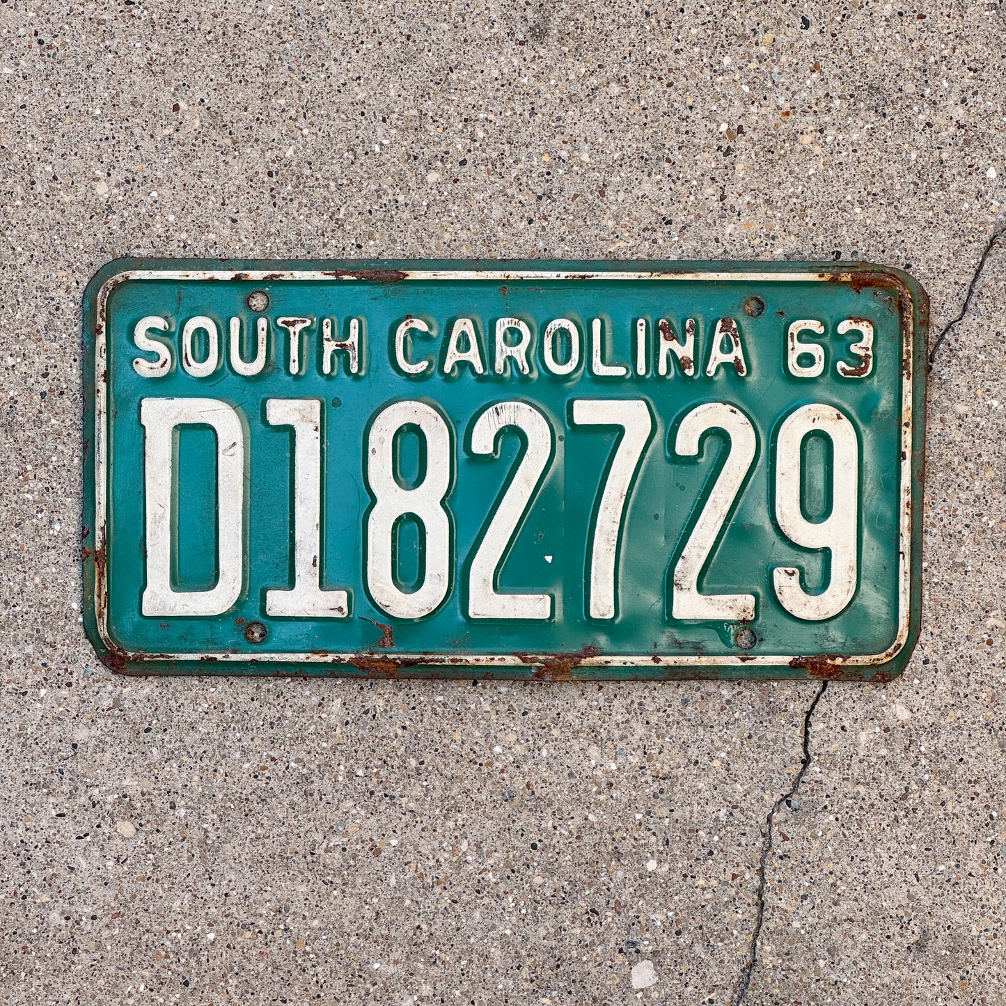 Photo of a 1963 South Carolina License Plate Auto Tag Garage Decor Vintage D 182729 with original patina