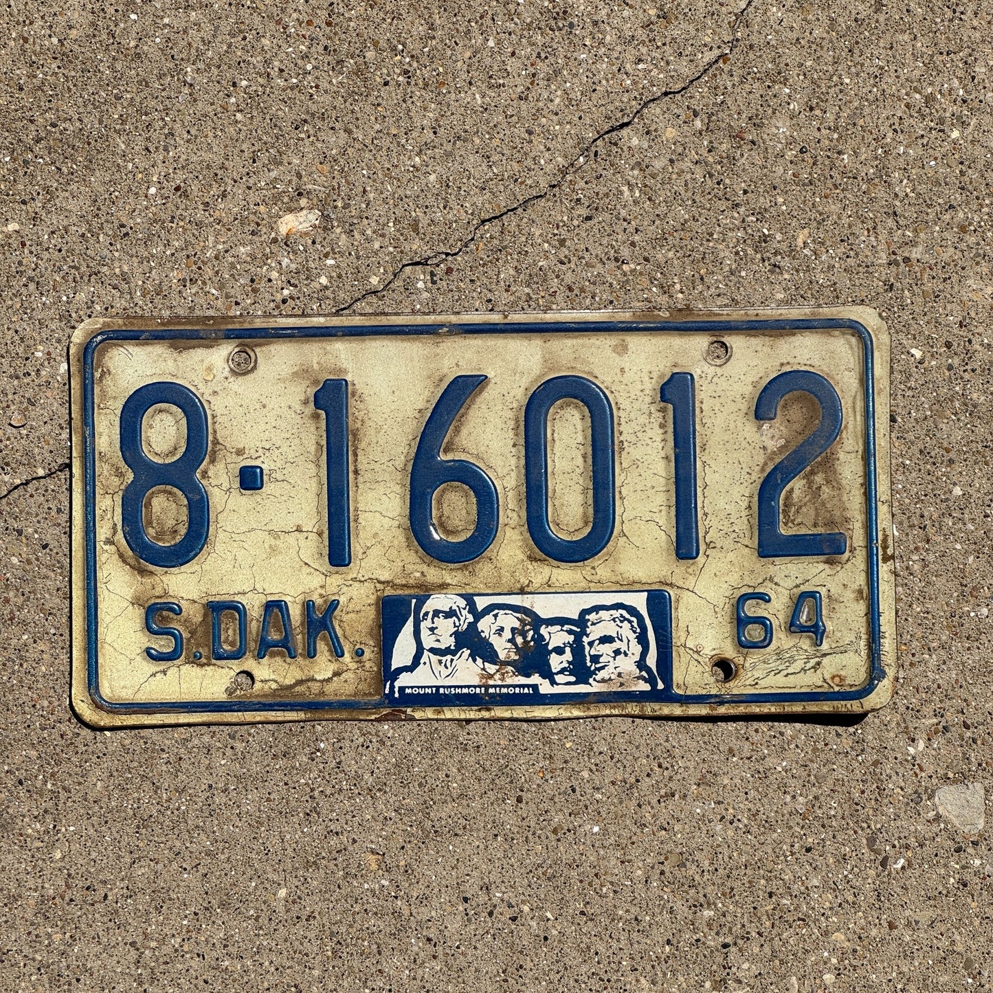 Photo of a 1964 South Dakota License Plate Auto Tag Garage Decor Vintage Davison 8 16012