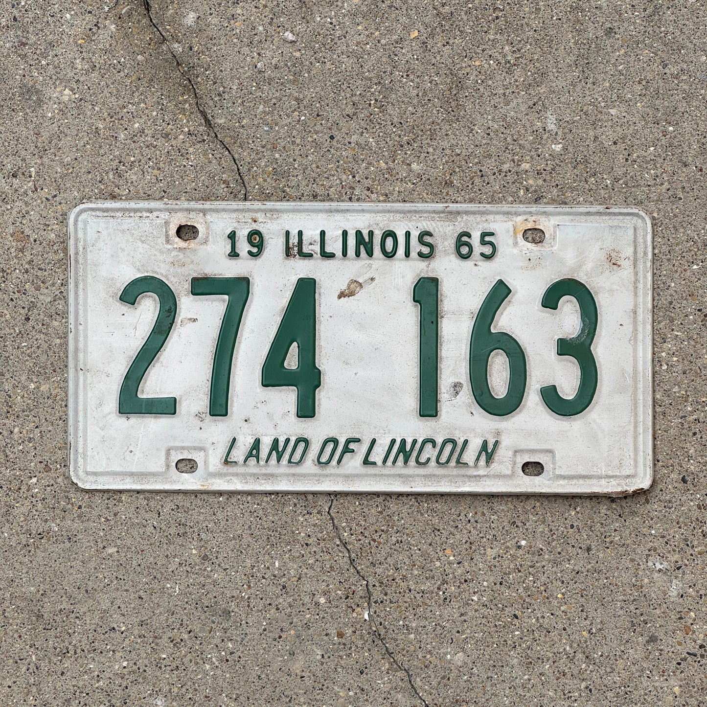Photo of a 1965 Illinois License Plate Auto Tag Garage Decor Vintage 274 163 with original patina