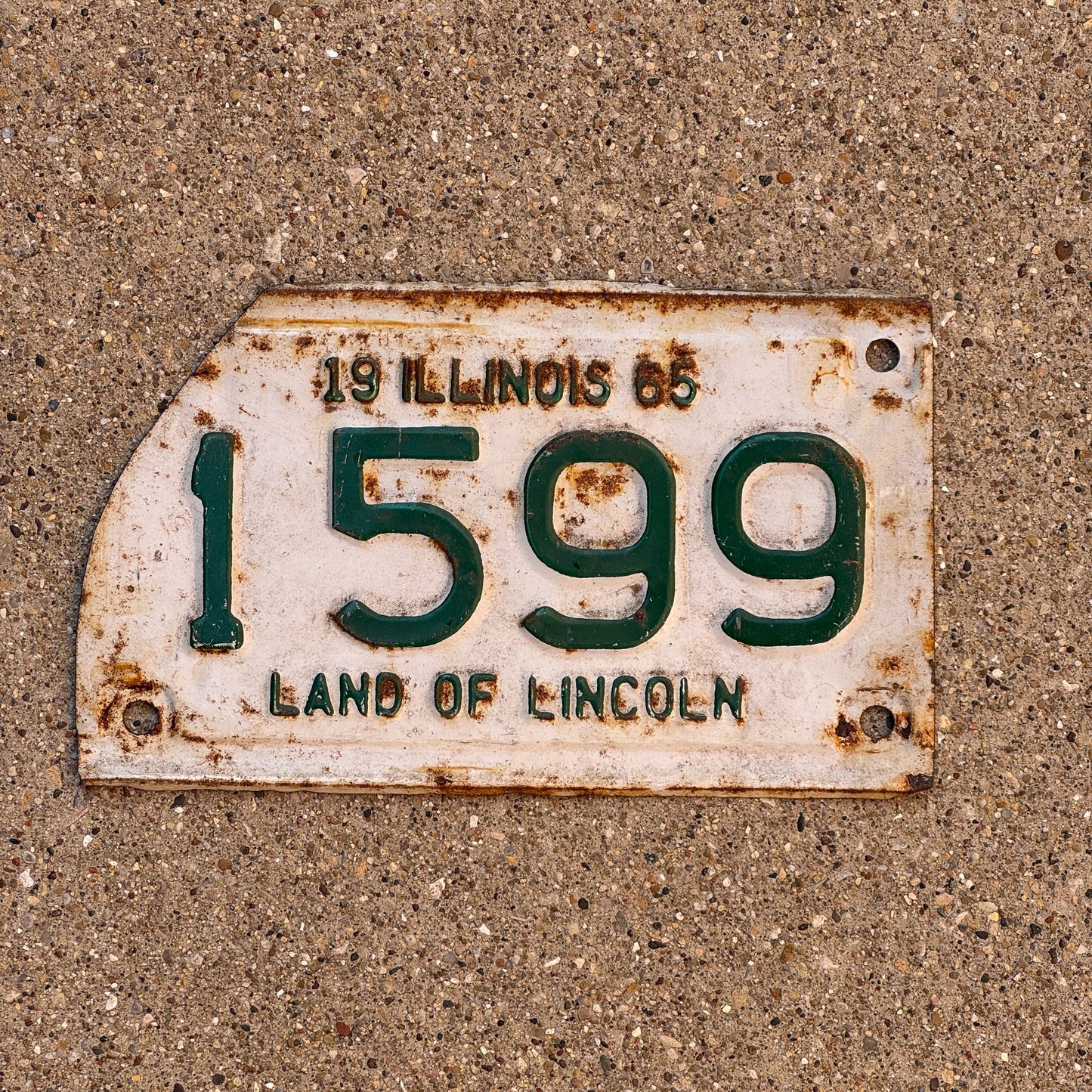 Photo of a 1965 Illinois Motorcycle License Plate Auto Tag Garage Decor Vintage Four Digit 1599