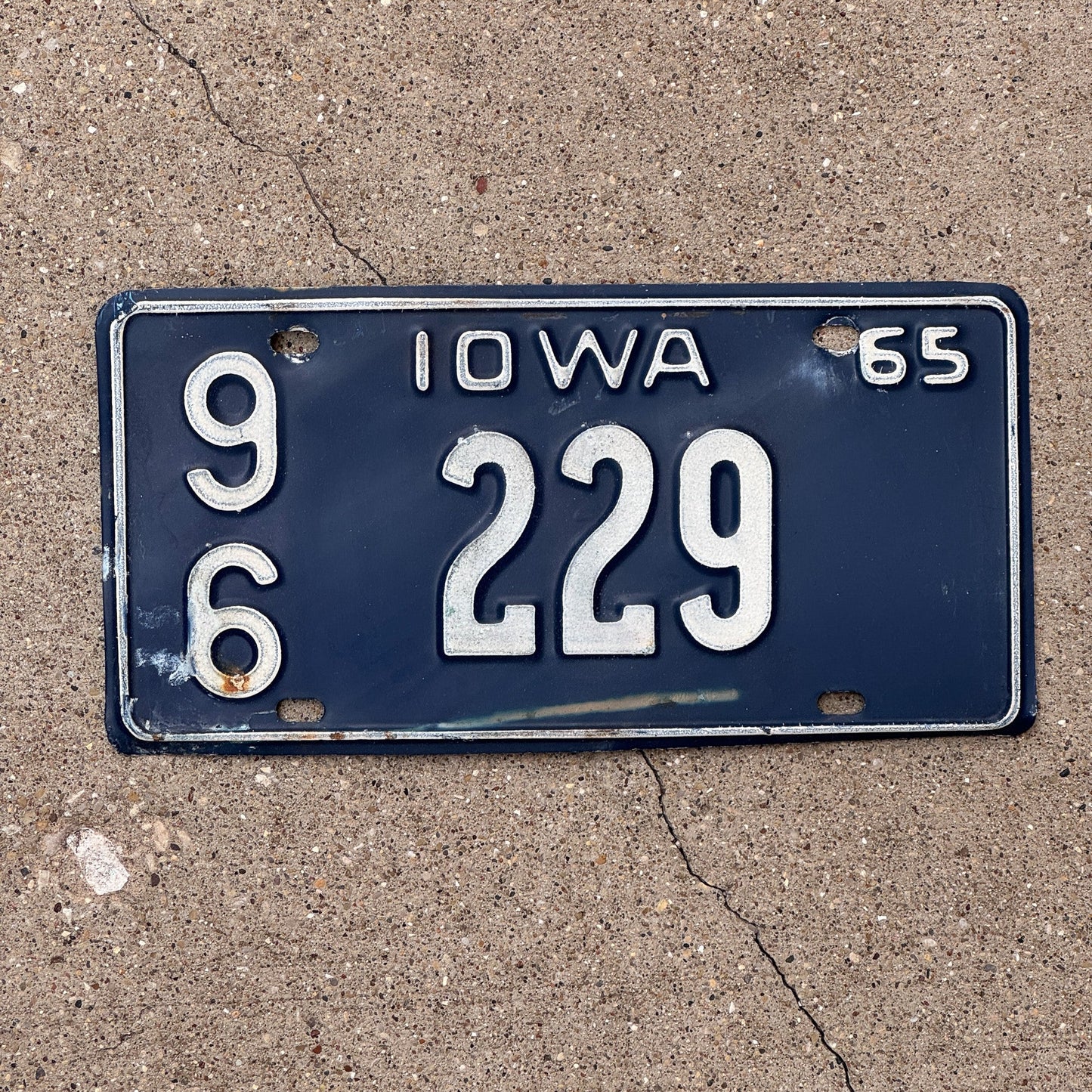 Photo of a 1965 Iowa License Plate Auto Tag Garage Decor Vintage 96 229