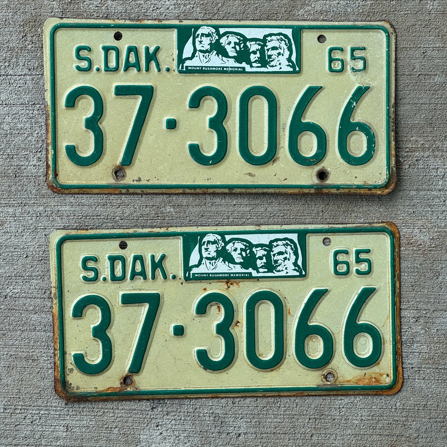 Photo of a 1965 South Dakota License Plate Pair Auto Tag Garage Decor Vintage Hutchinson 37 3066