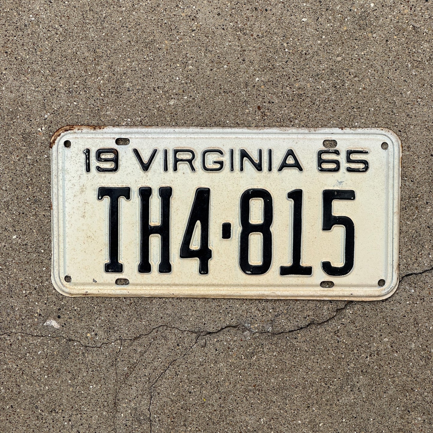 Photo of a 1965 Virginia Truck for Hire License Plate Auto Tag Garage Decor Vintage TH 4815