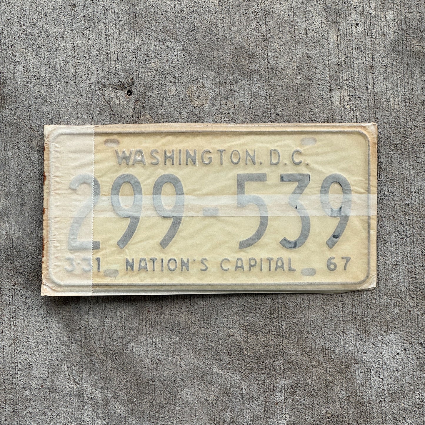 Photo of a 1967 1968 Washington DC License Plate Pair Auto Tag Garage Decor Vintage with Envelope 299 539 with original patina
