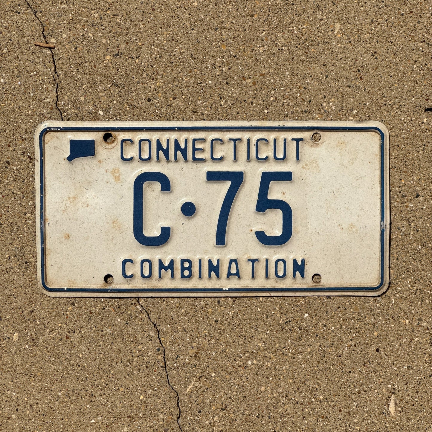 Photo of a 1967 Connecticut Combination License Plate Auto Tag 1 Garage Decor C 75