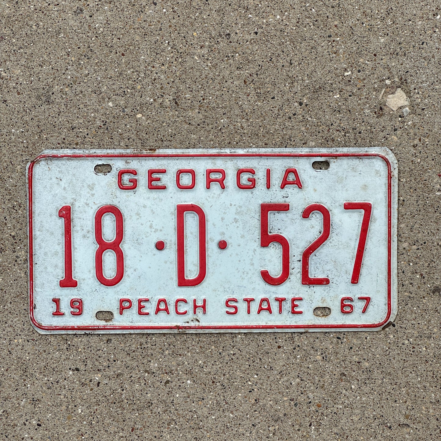 Photo of a 1967 Georgia License Plate Auto Tag Garage Decor Vintage 18 D 527 with original patina