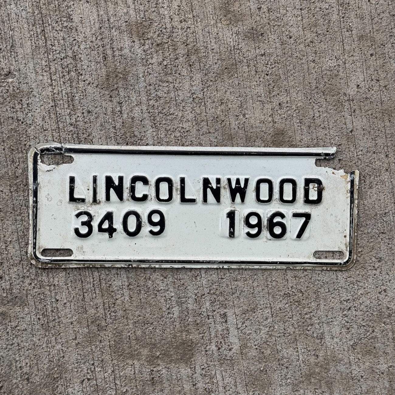 Photo of a 1967 Illinois Tax Tag Auto Tag Garage Decor Vintage Lincolnwood Topper Auto Car Garage 3409