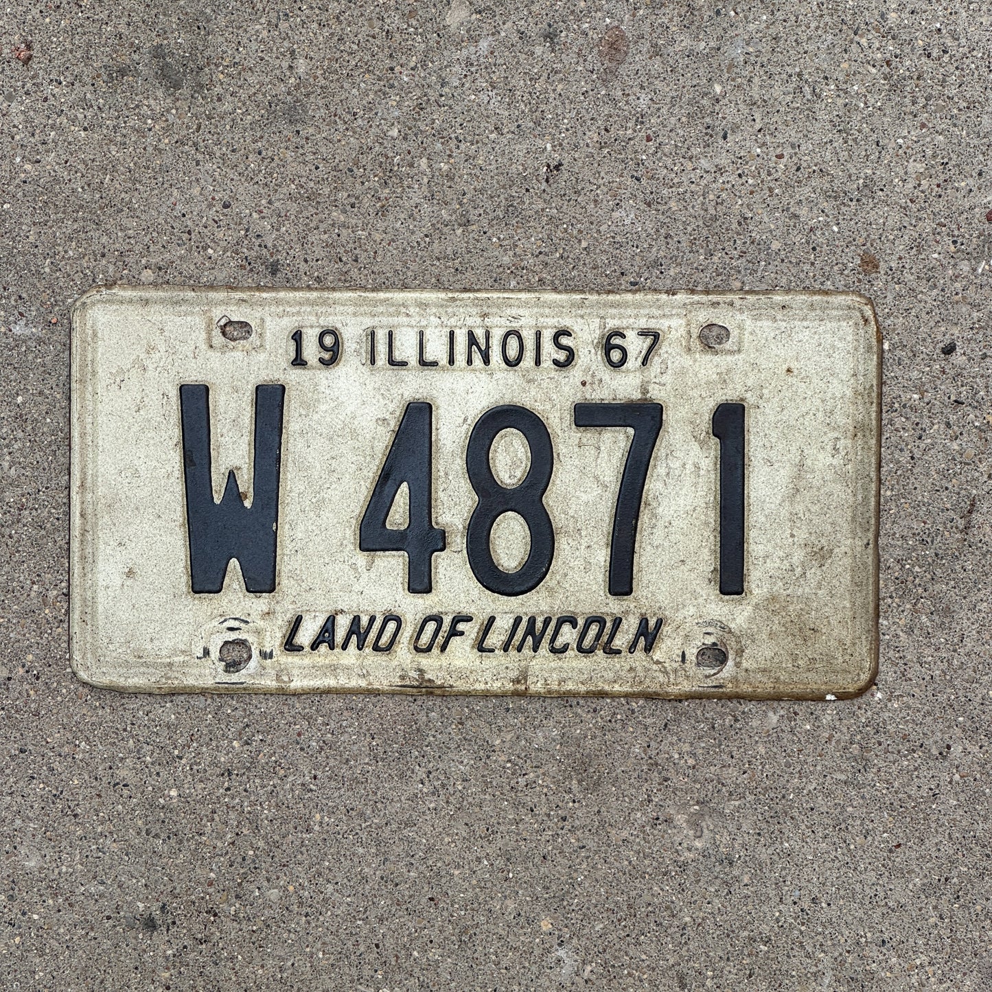 Photo of a 1967 Illinois Trailer License Plate Auto Tag Garage Decor Vintage W 4871 with original patina