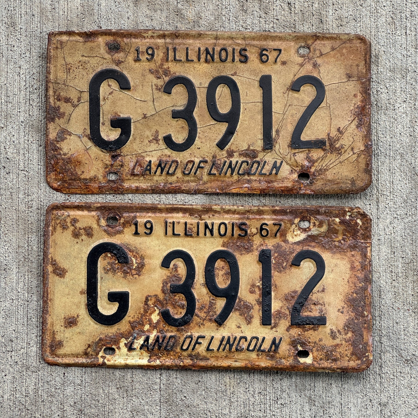 Photo of a 1967 Illinois Truck License Plate Pair Auto Tag Garage Decor Vintage G 3912 with original patina