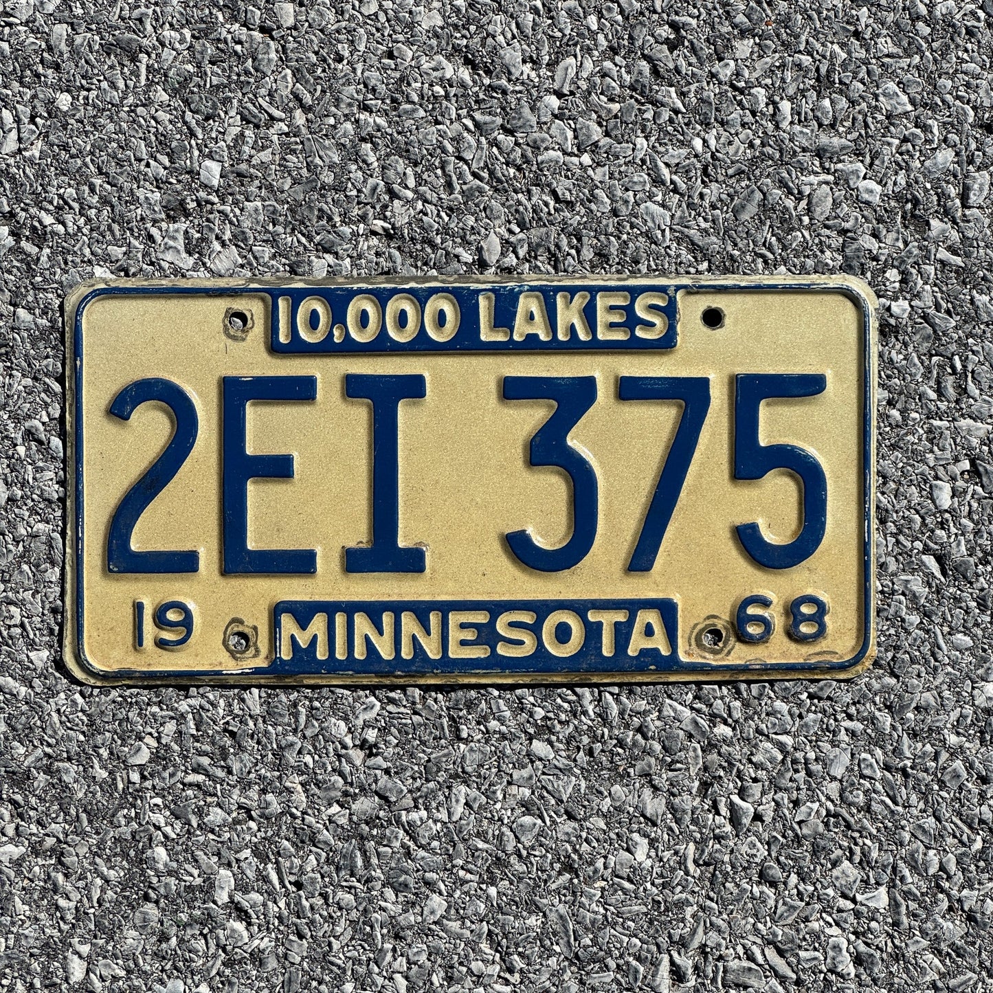 Photo of a 1968 Minnesota License Plate Auto Tag Garage Decor Vintage 2EI375