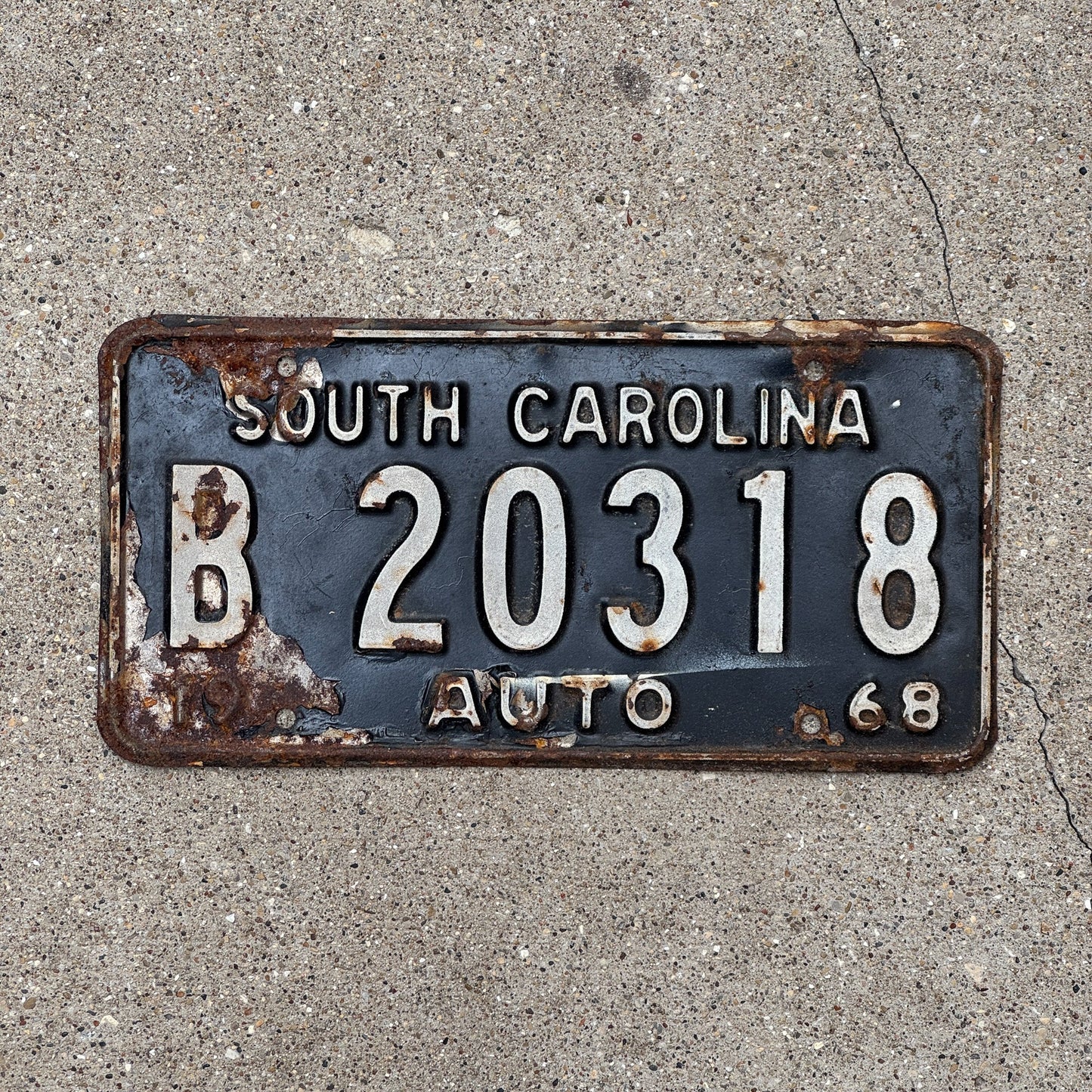 Photo of a 1968 South Carolina License Plate Auto Tag Garage Decor Vintage B 20318
