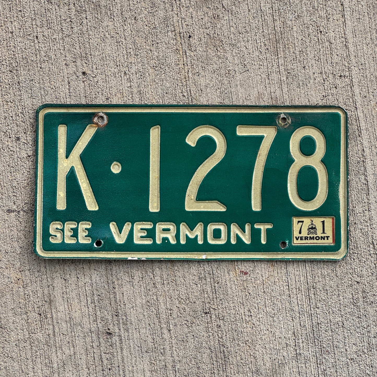 Photo of a 1969 1971 Vermont License Plate Auto Tag Garage Decor Vintage K 1278 with original patina