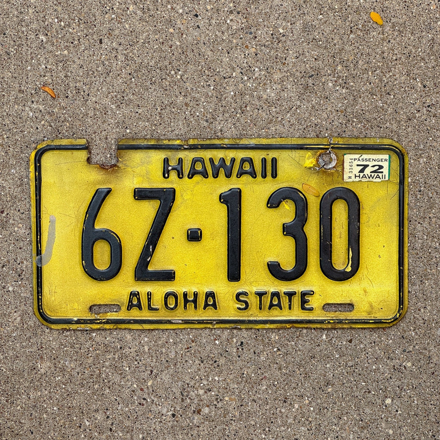 Photo of a 1969 1972 Hawaii License Plate Auto Tag Garage Decor Vintage 6Z 130 with original patina