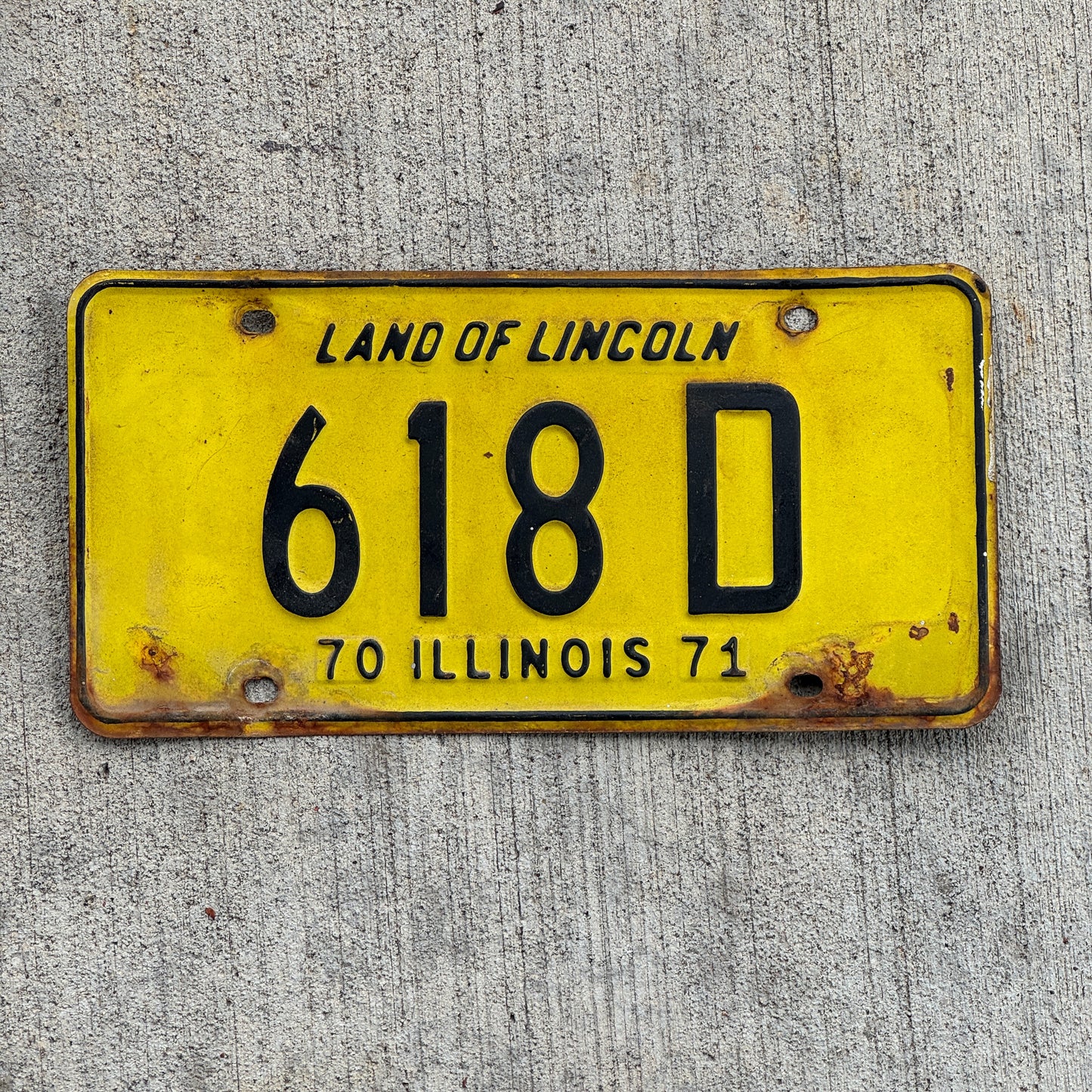 Photo of a 1970 1971 Illinois Truck License Plate Auto Tag 1 Vintage Garage 618 D with original patina