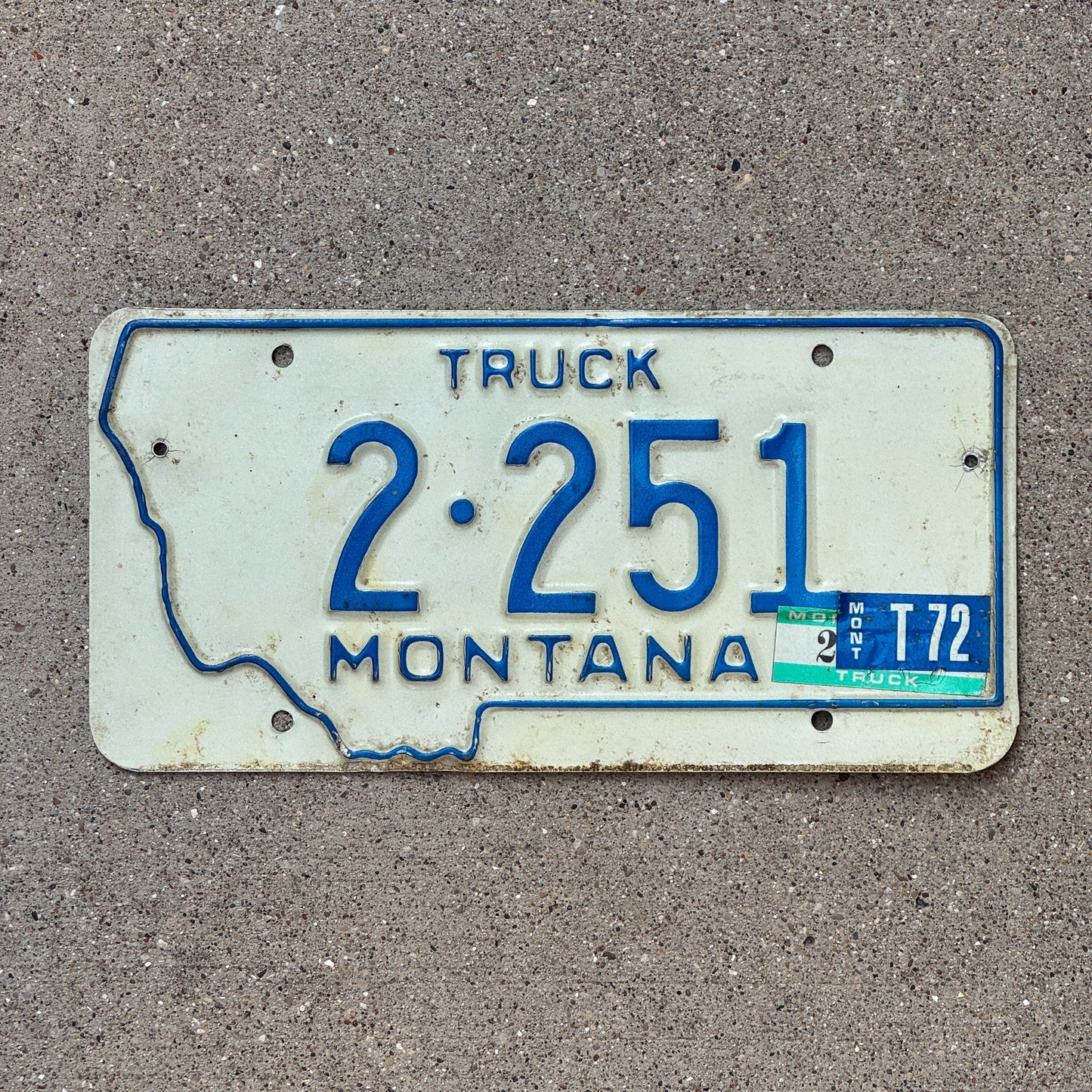 Photo of a 1970 1972 Montana Truck License Plate Auto Tag Garage Decor Vintage 2 251