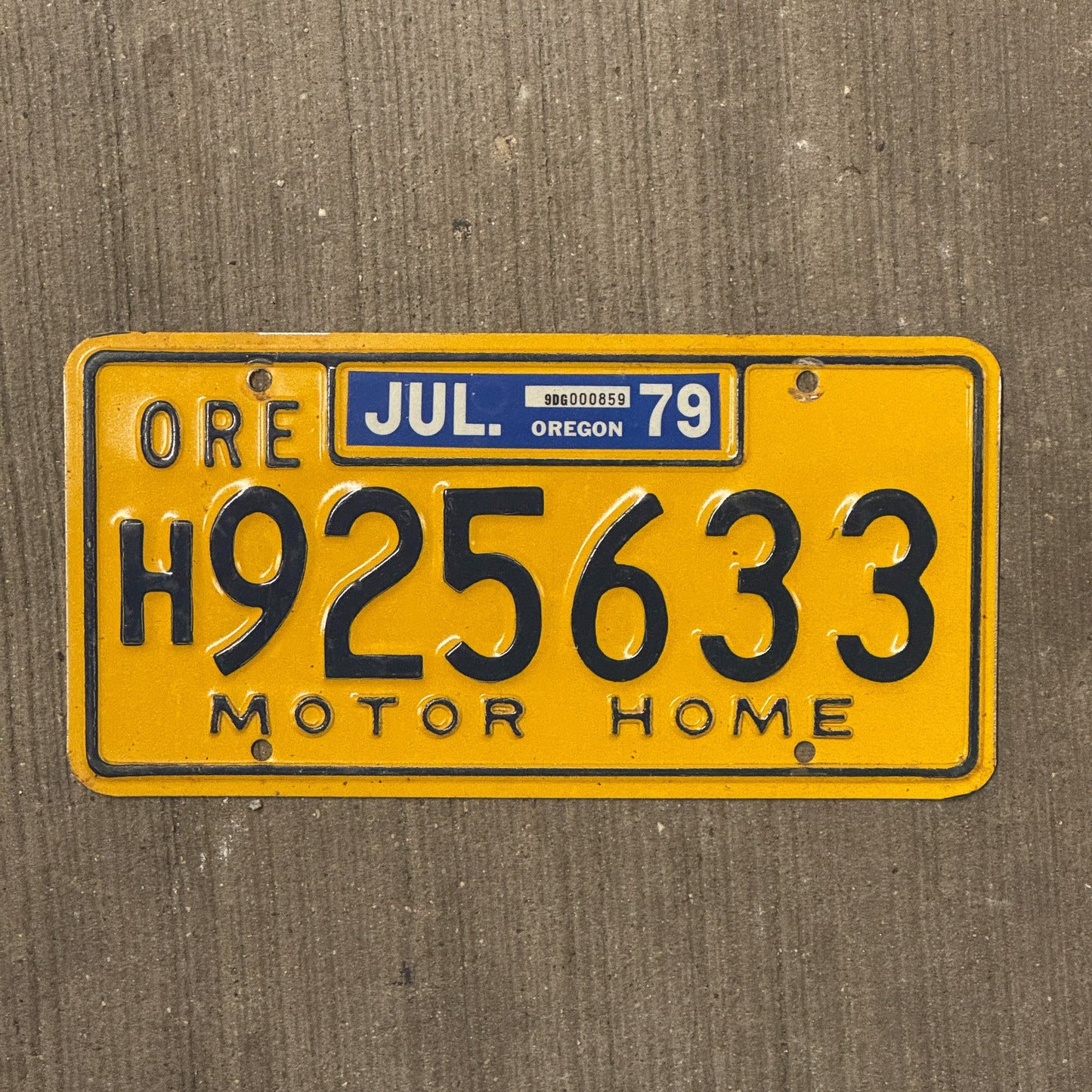 Photo of a 1970 1979 Oregon Motor Home License Plate Auto Tag Garage Decor Vintage H 925633 with original patina