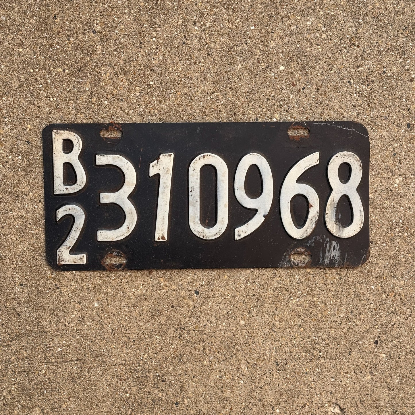 Photo of a 1970 Era Argentina License Plate Auto Tag Garage Decor Vintage Buenos Aires B2 310968