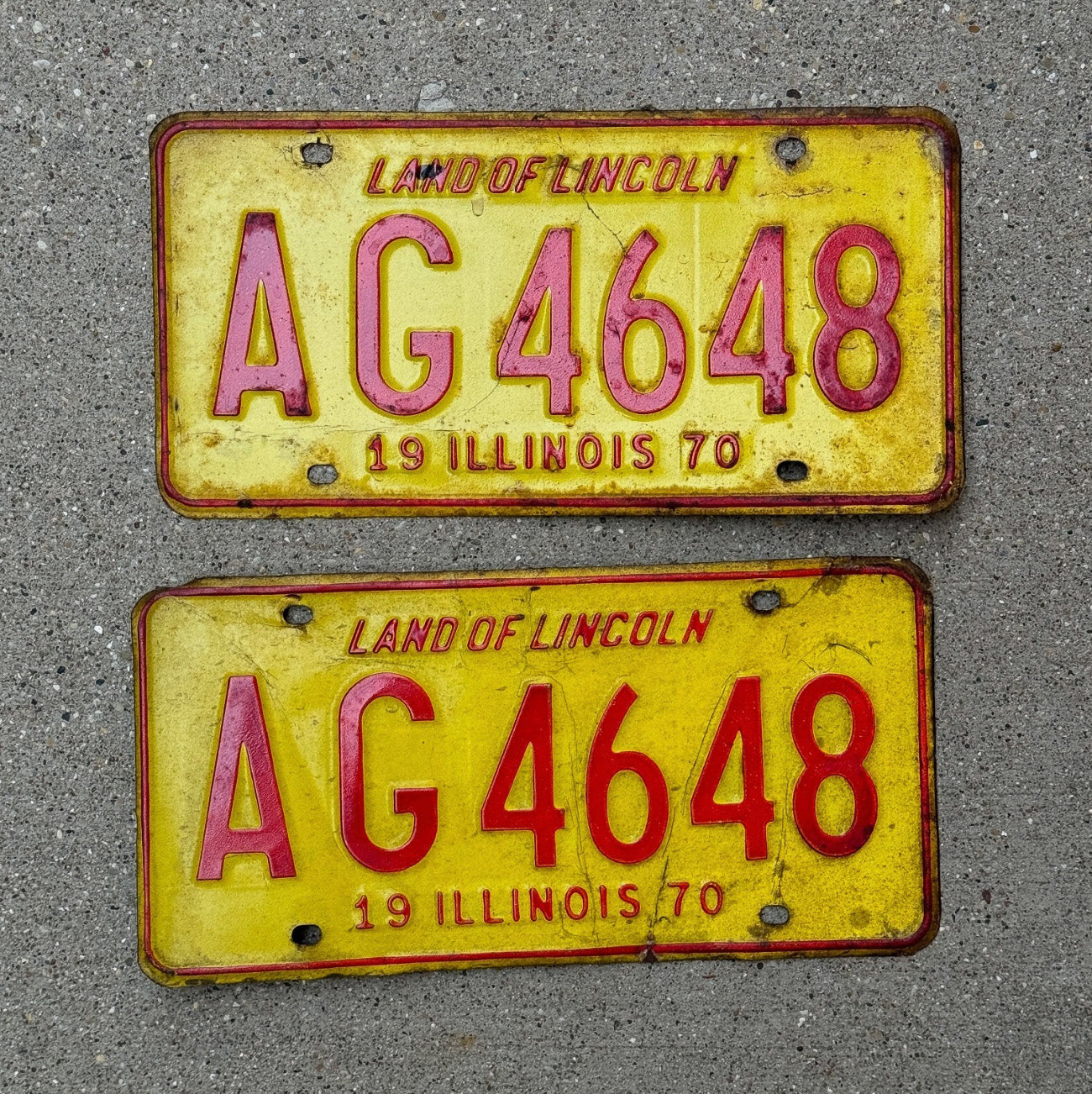 Photo of a 1970 Illinois License Plate Pair Auto Tag Garage Decor Vintage AG 4684